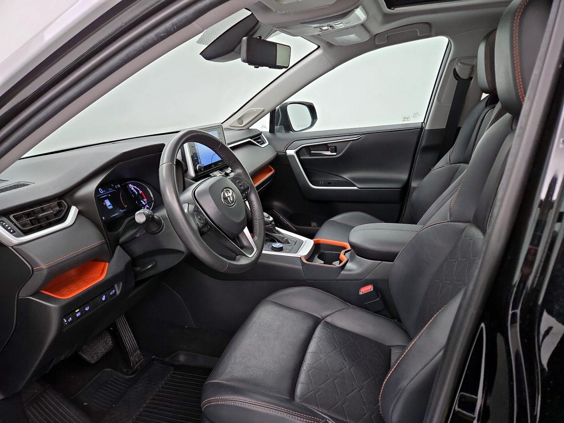 Thumbnail: 2019 Toyota RAV4 - 9