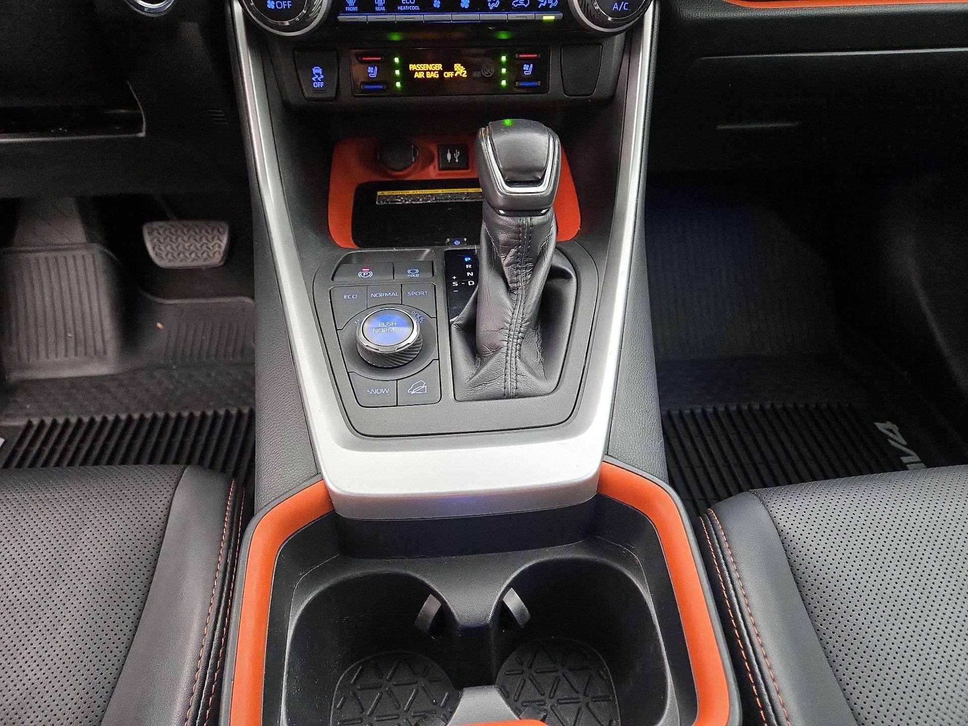 Thumbnail: 2019 Toyota RAV4 - 16