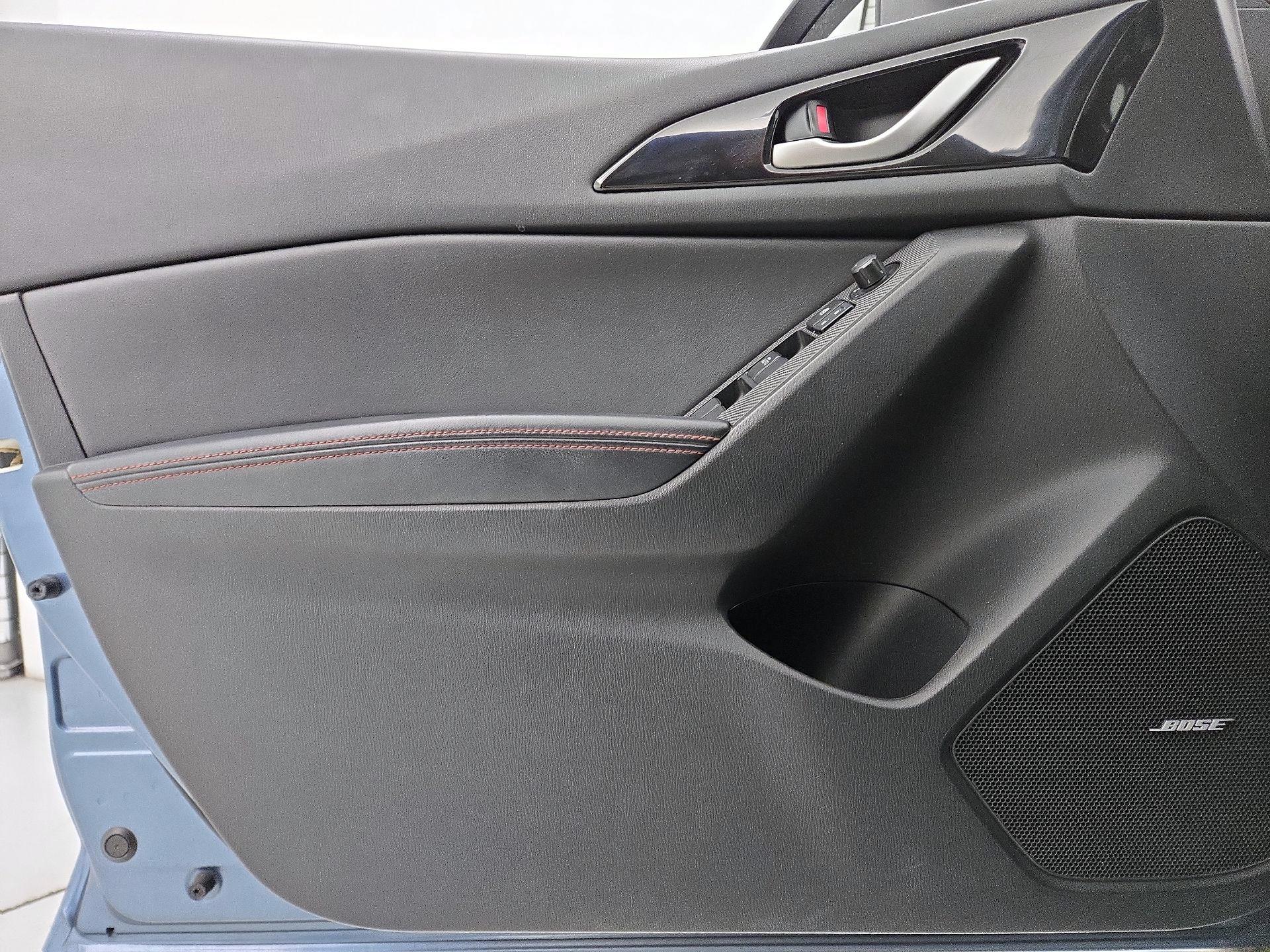 Thumbnail: 2015 Mazda Mazda3 - 12