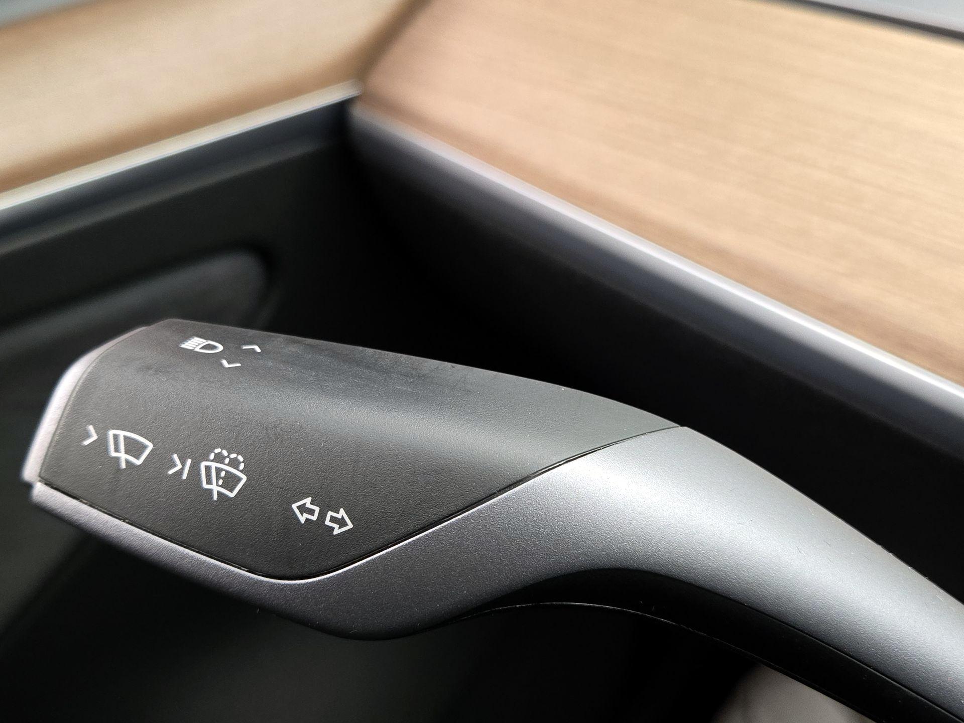 Thumbnail: 2022 Tesla Model 3 - 13