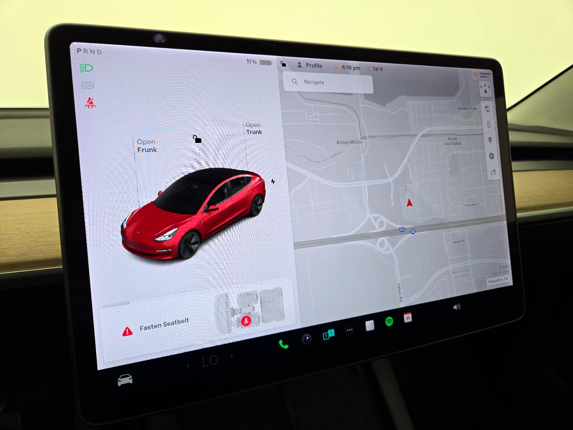 Thumbnail: 2022 Tesla Model 3 - 14