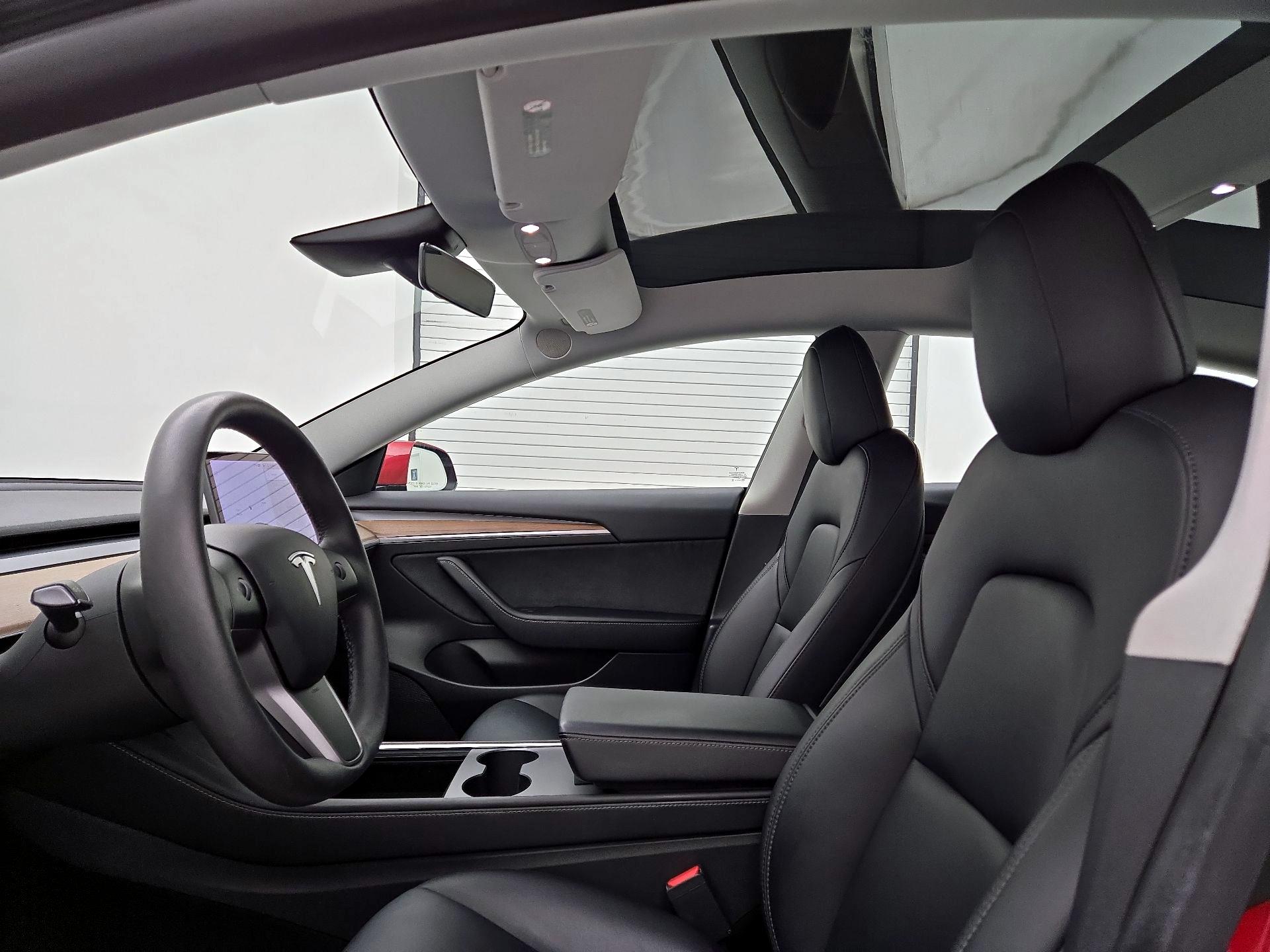 Thumbnail: 2022 Tesla Model 3 - 19