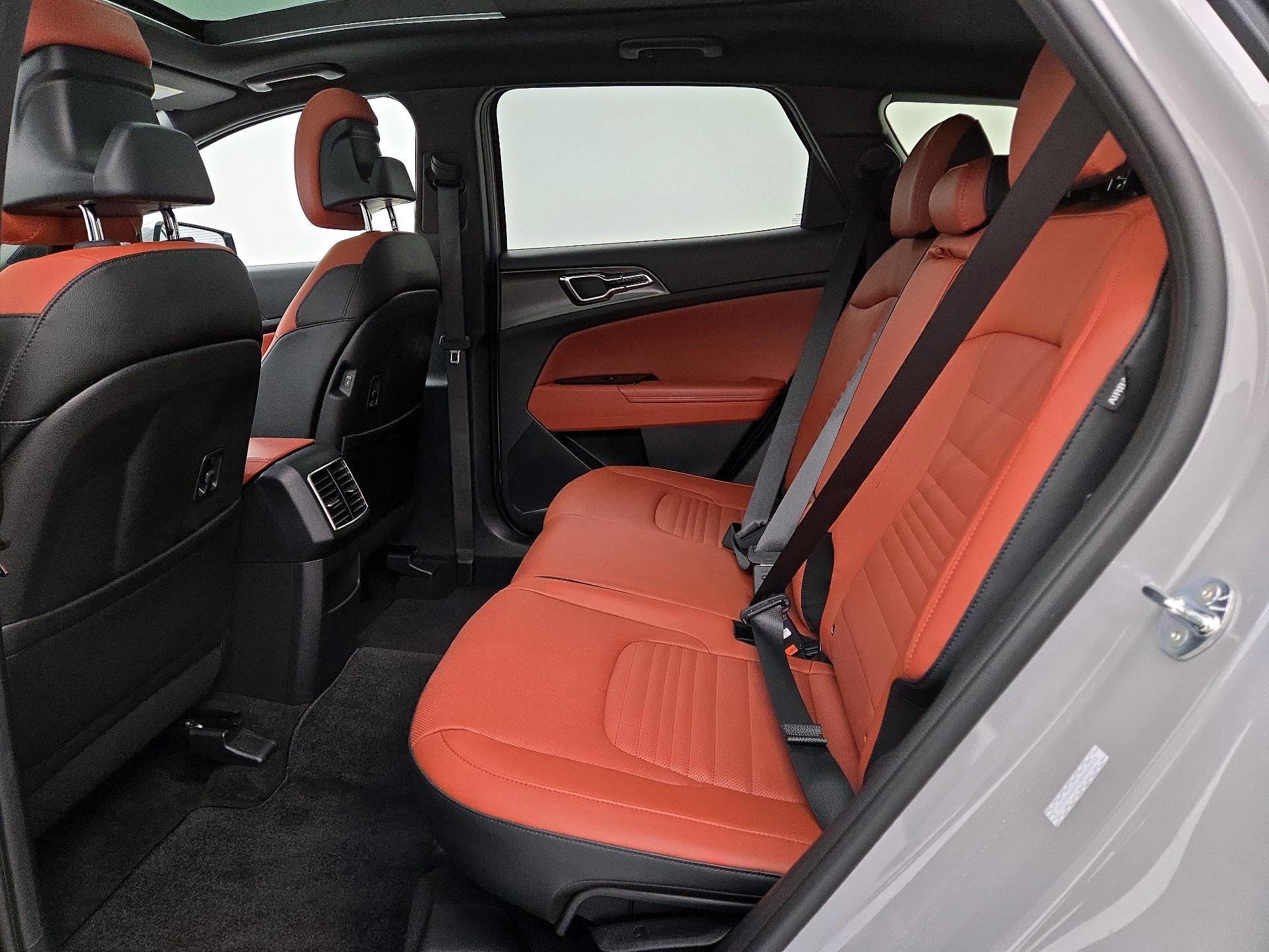 Thumbnail: 2025 Kia Sportage - 19
