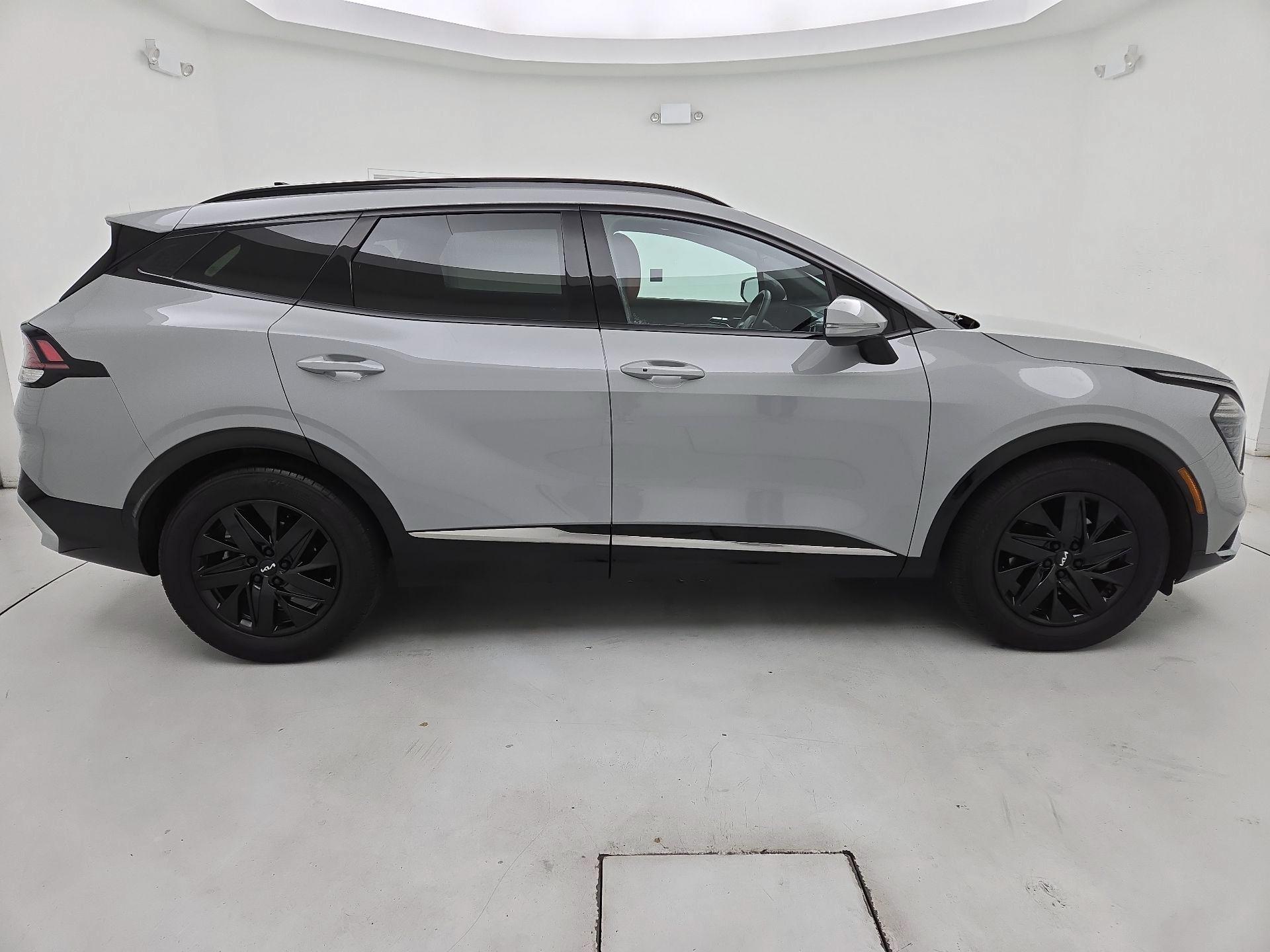 Thumbnail: 2025 Kia Sportage - 4