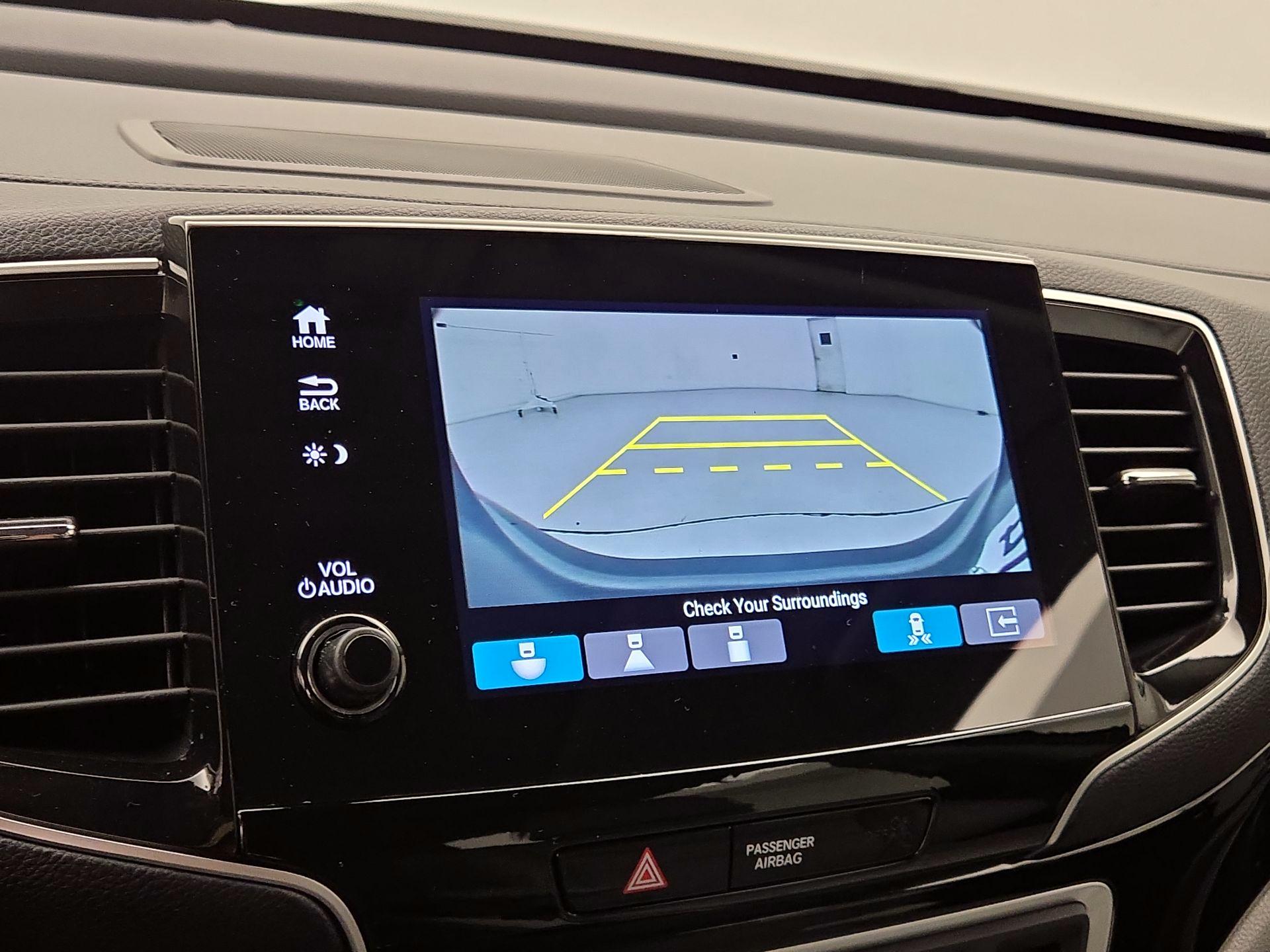 Thumbnail: 2019 Honda Pilot - 15