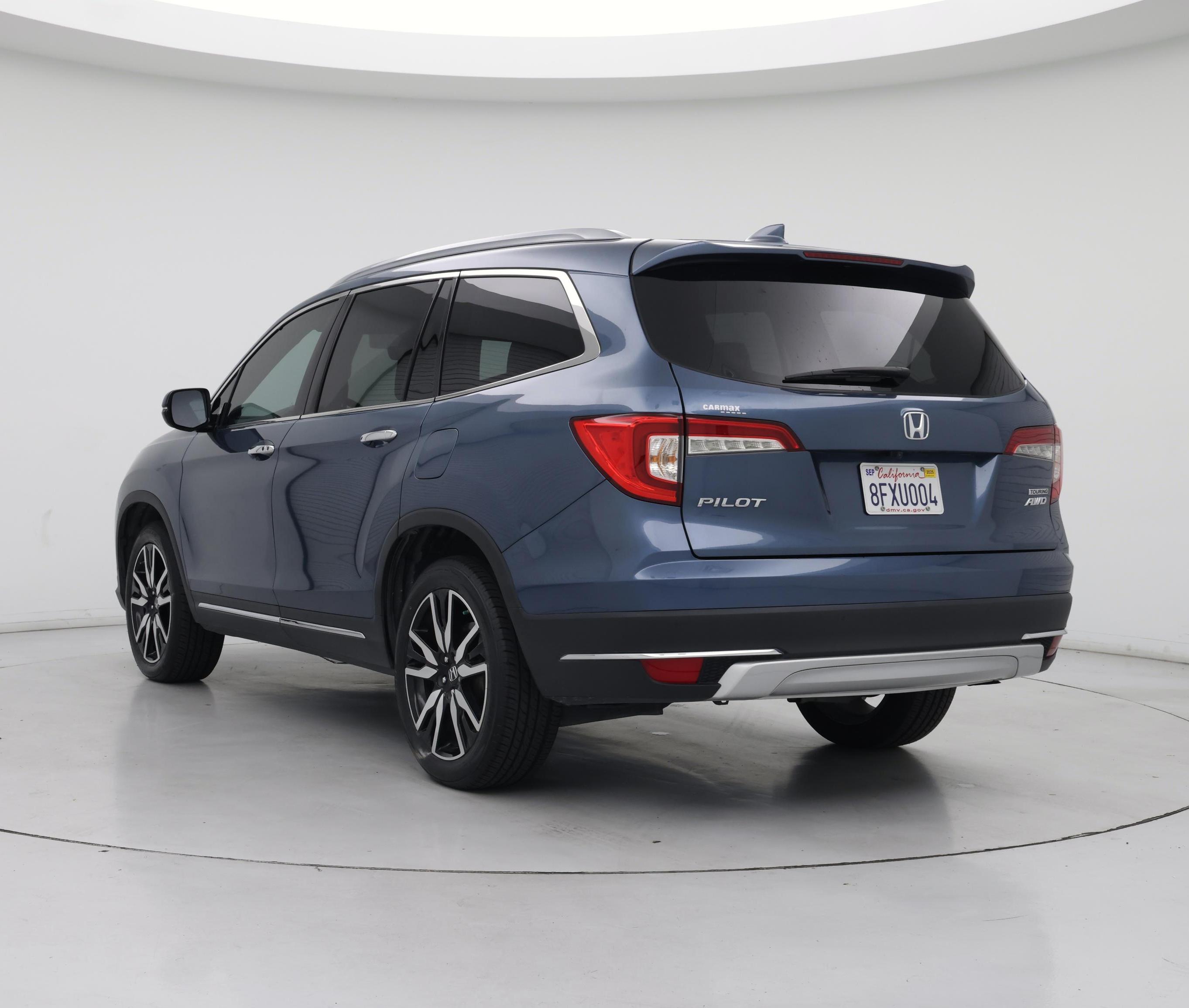 Thumbnail: 2019 Honda Pilot - 2