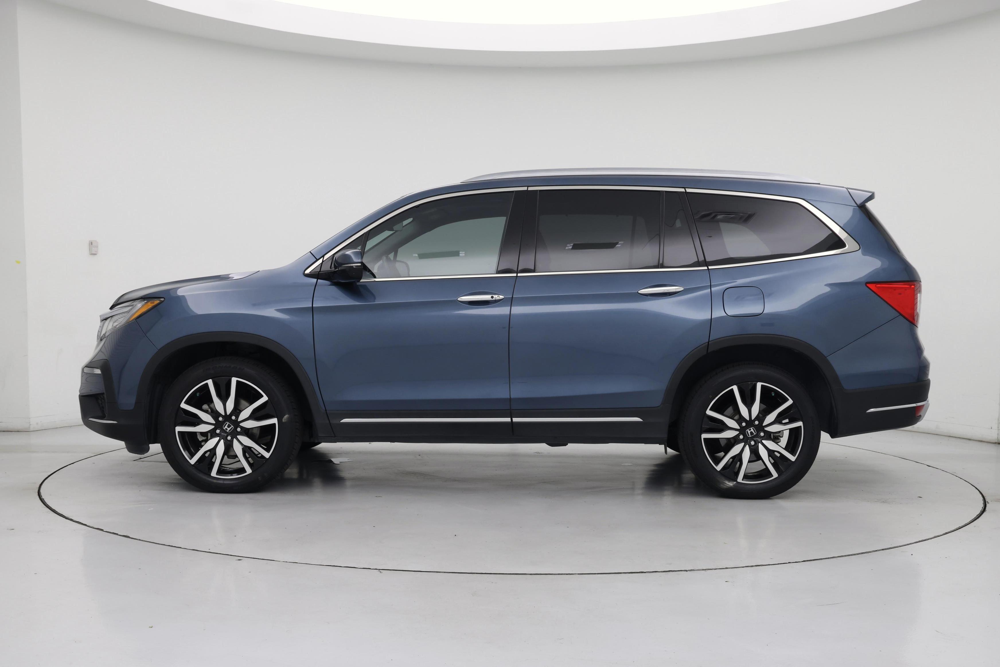 Thumbnail: 2019 Honda Pilot - 3