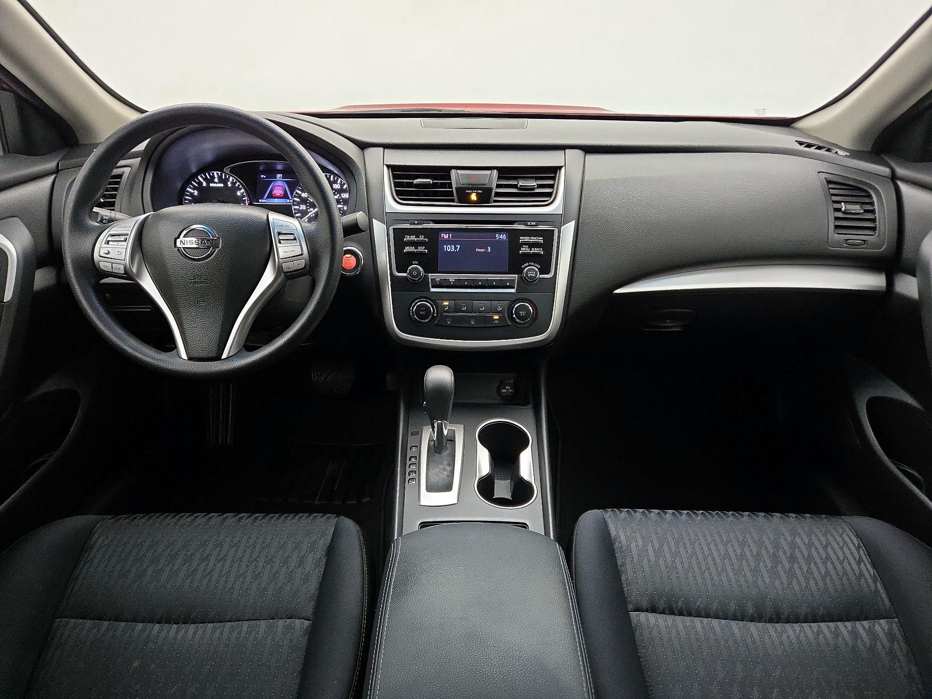 Thumbnail: 2018 Nissan Altima - 9