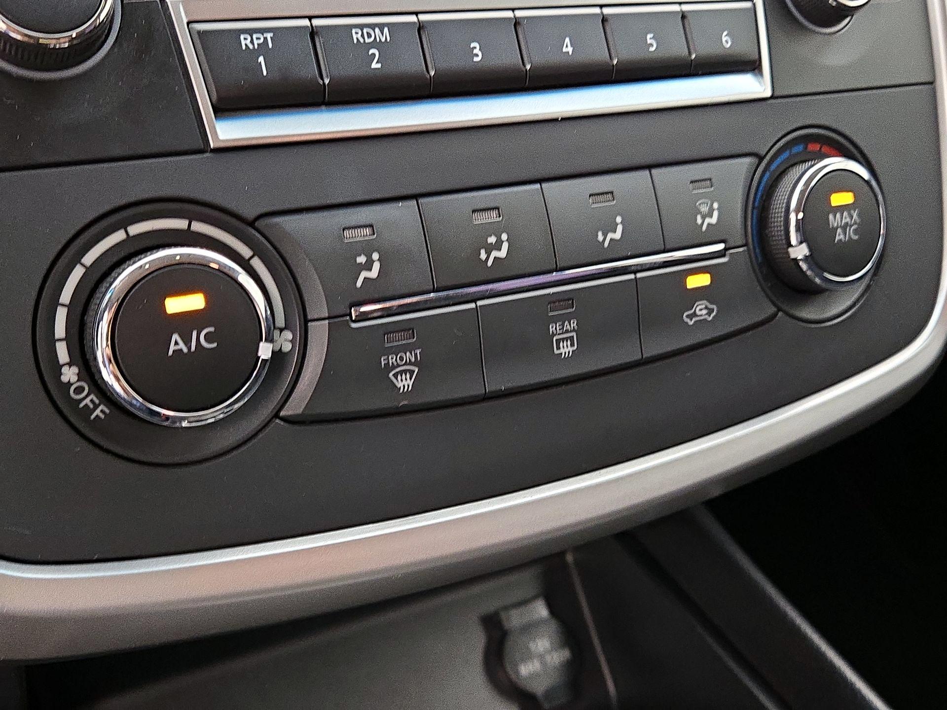 Thumbnail: 2018 Nissan Altima - 16