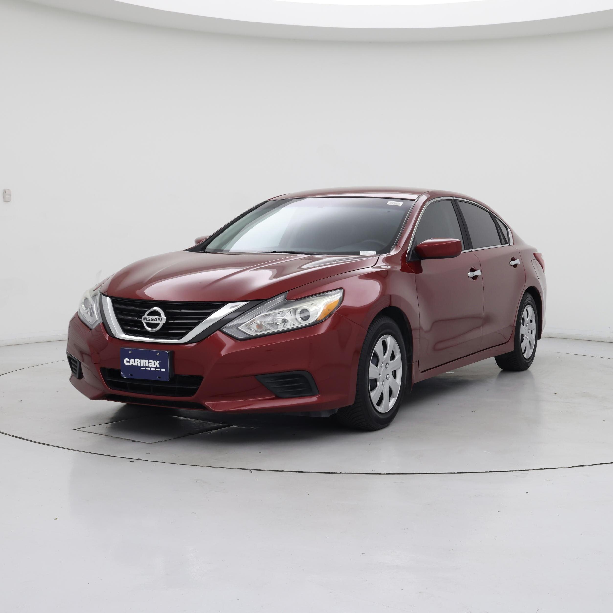 Thumbnail: 2018 Nissan Altima - 4