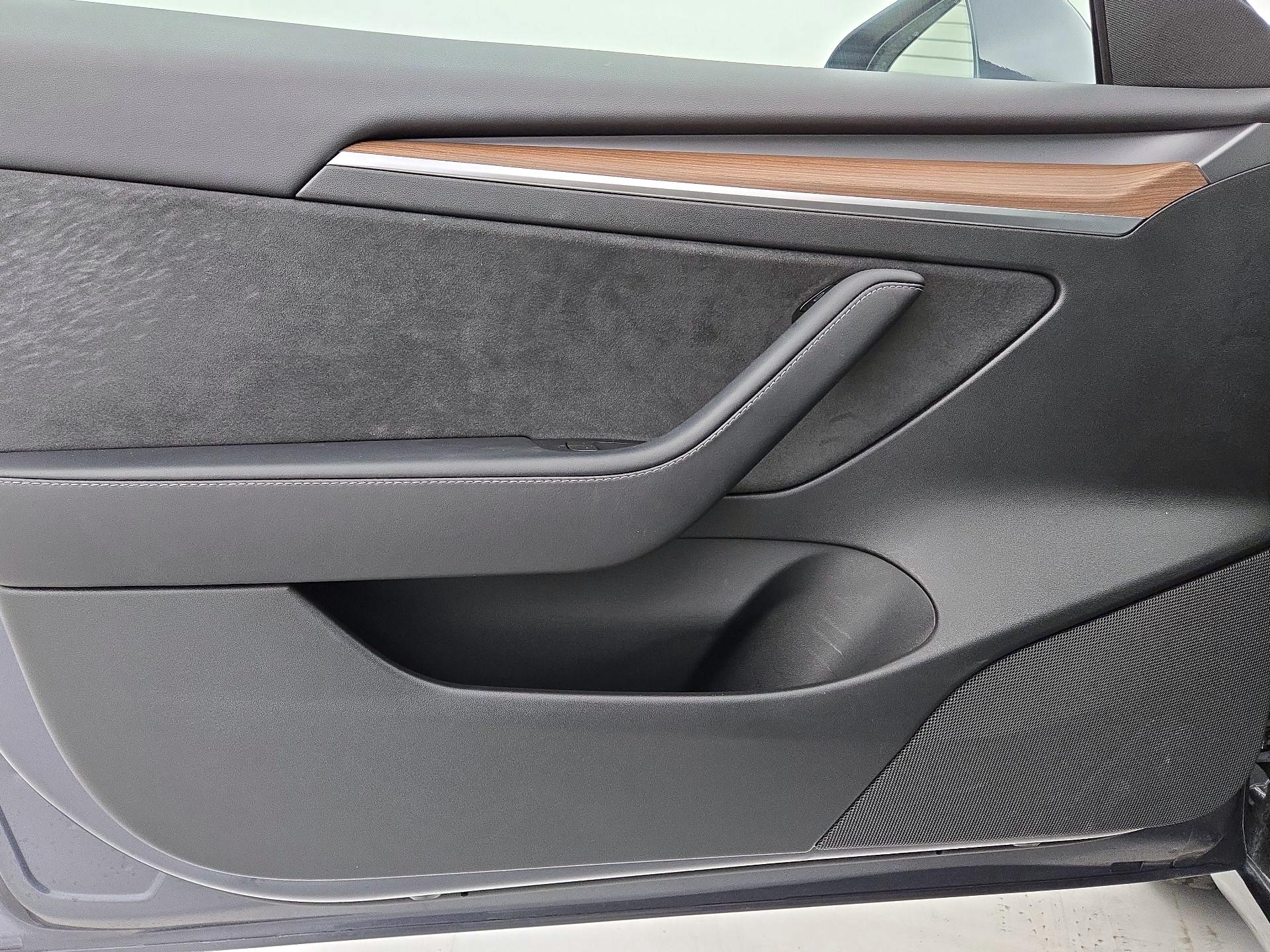 Thumbnail: 2023 Tesla Model 3 - 12