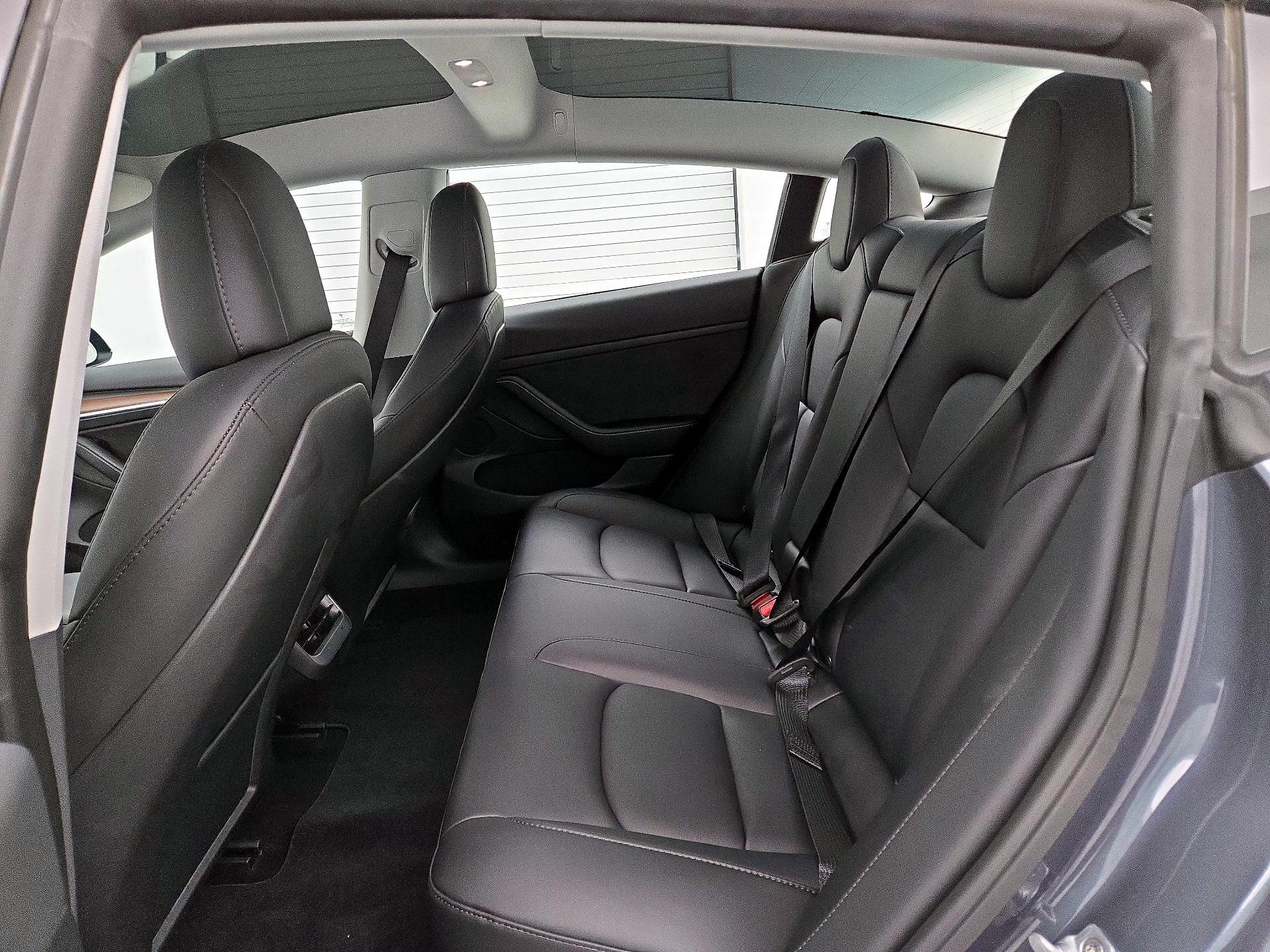 Thumbnail: 2023 Tesla Model 3 - 20