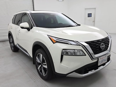 White 2023 Nissan Rogue Platinum
