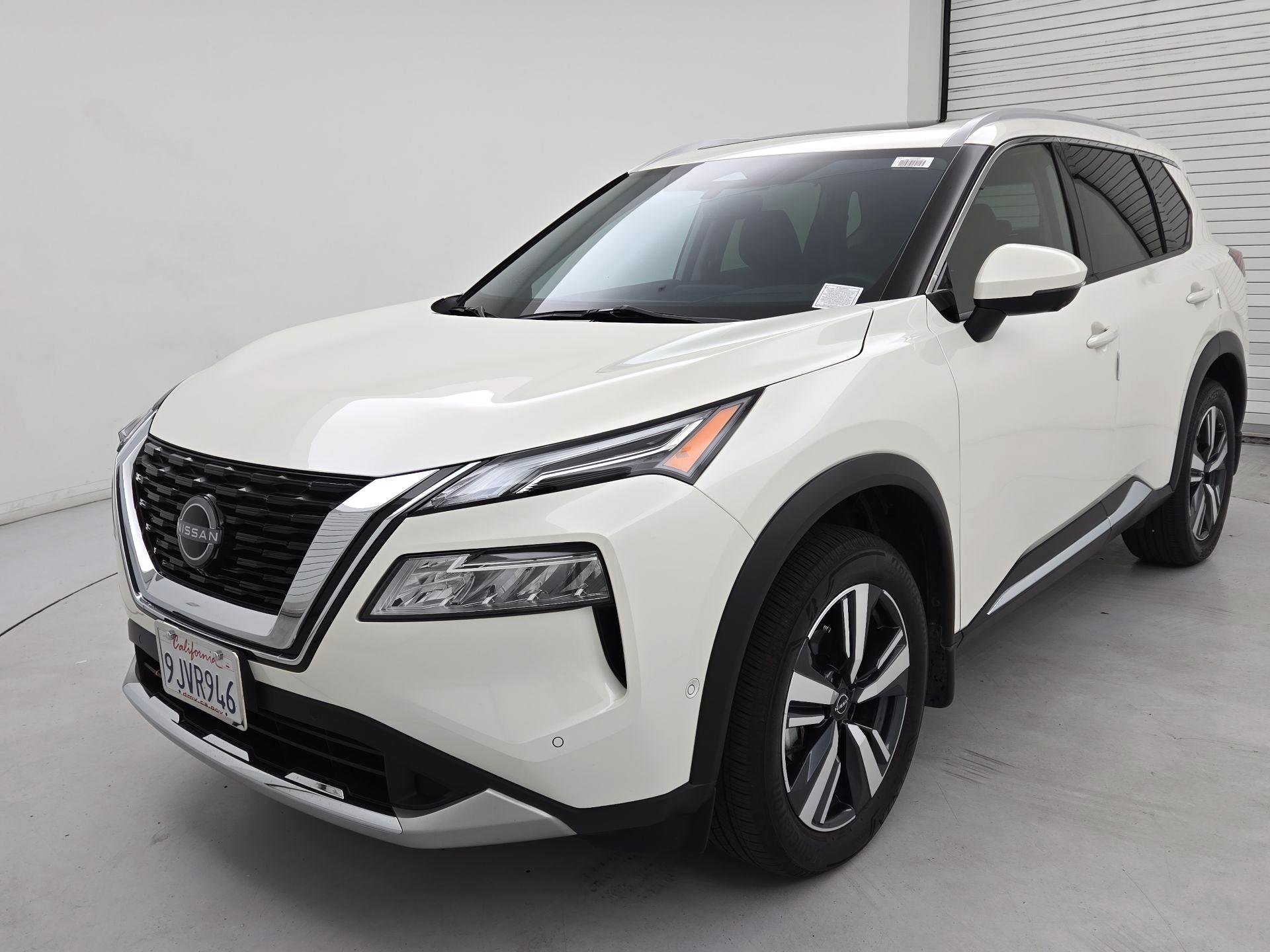 Thumbnail: 2023 Nissan Rogue - 3