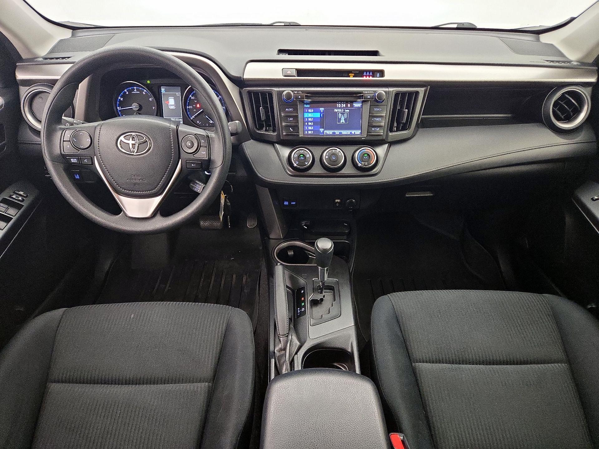 Thumbnail: 2017 Toyota RAV4 - 9