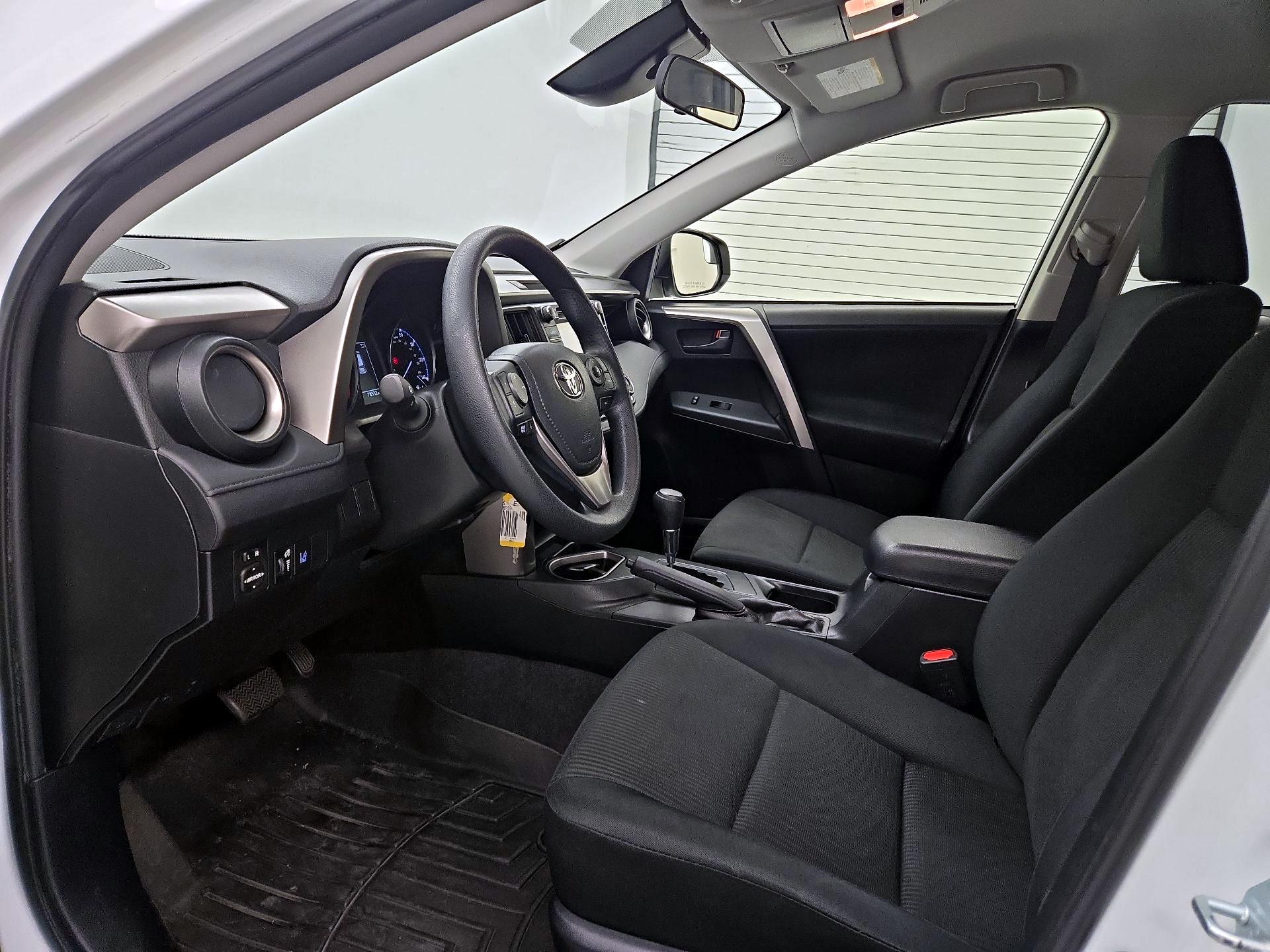 Thumbnail: 2017 Toyota RAV4 - 11