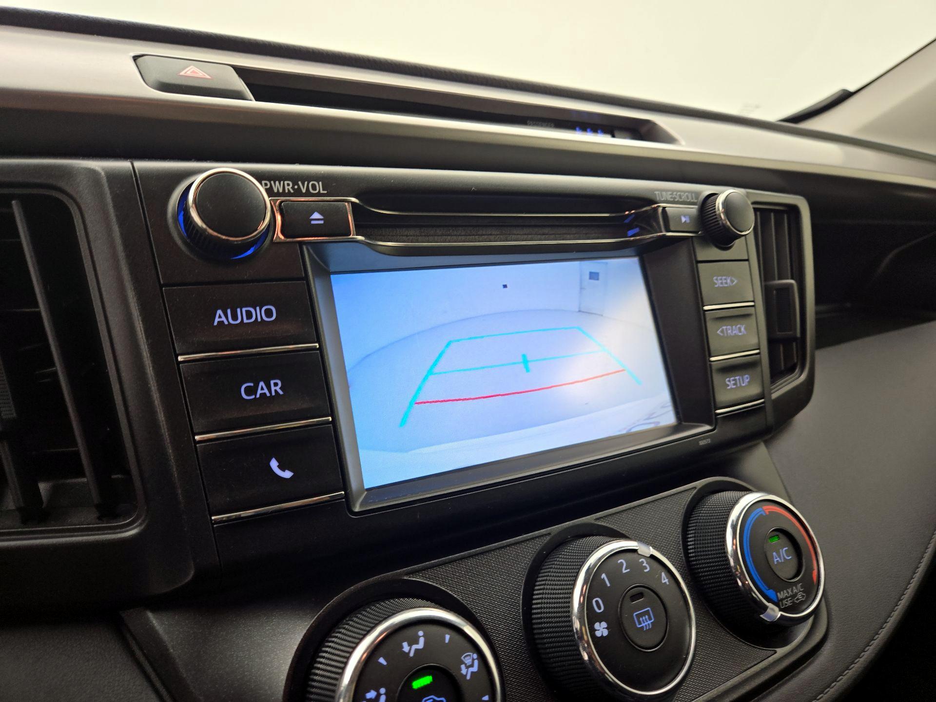 Thumbnail: 2017 Toyota RAV4 - 14