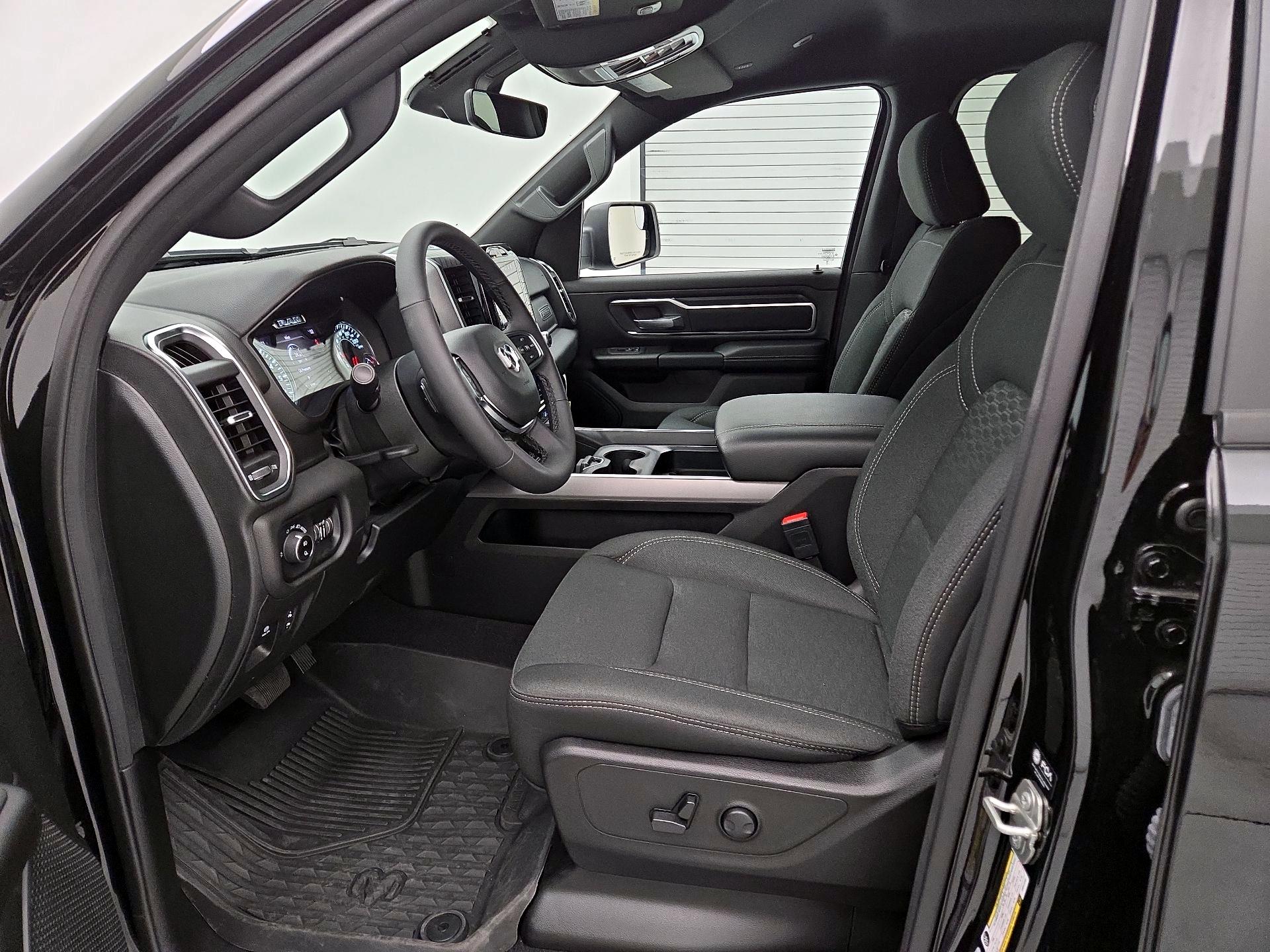 Thumbnail: 2025 RAM 1500 - 11