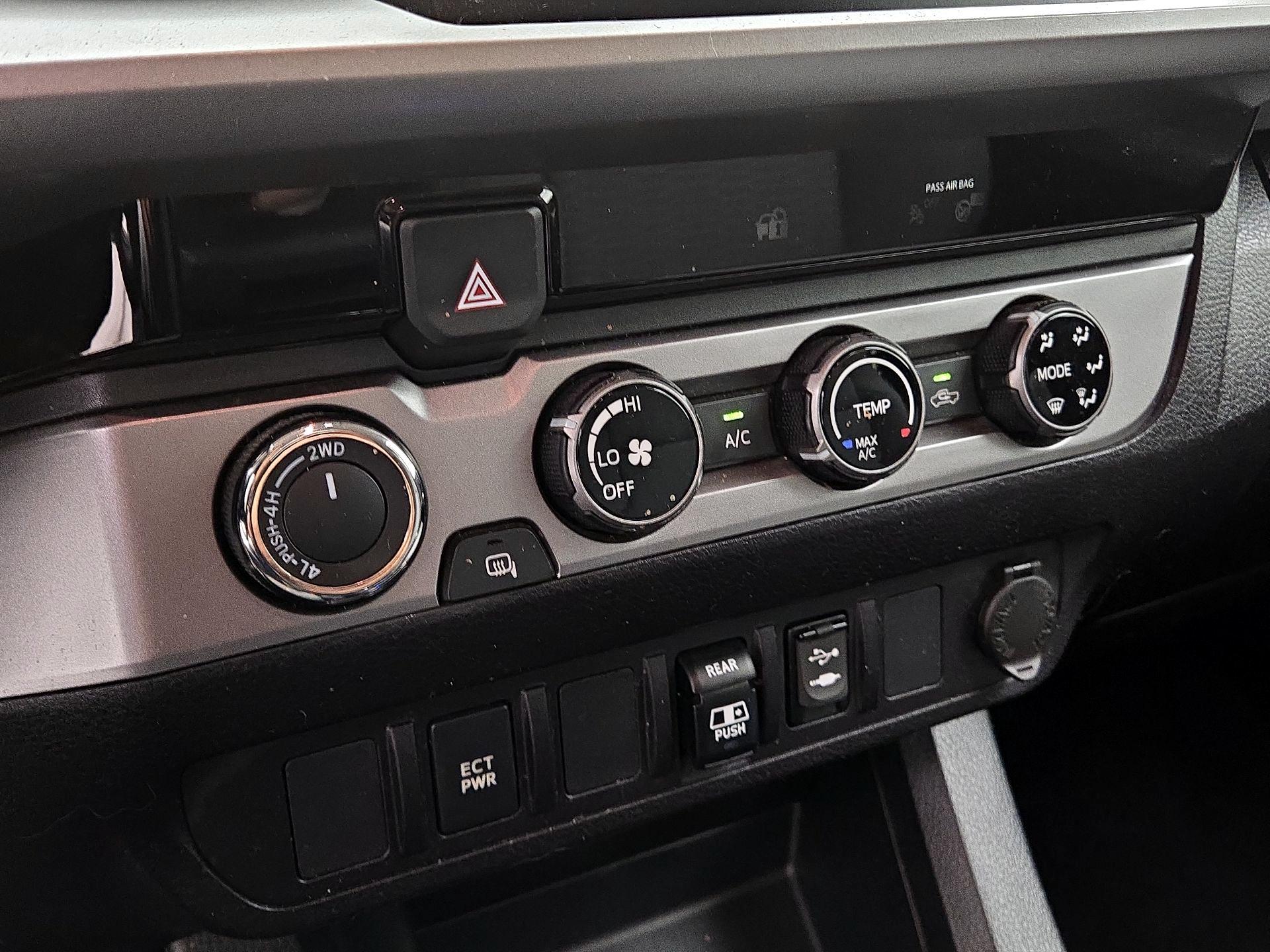 Thumbnail: 2018 Toyota Tacoma - 16