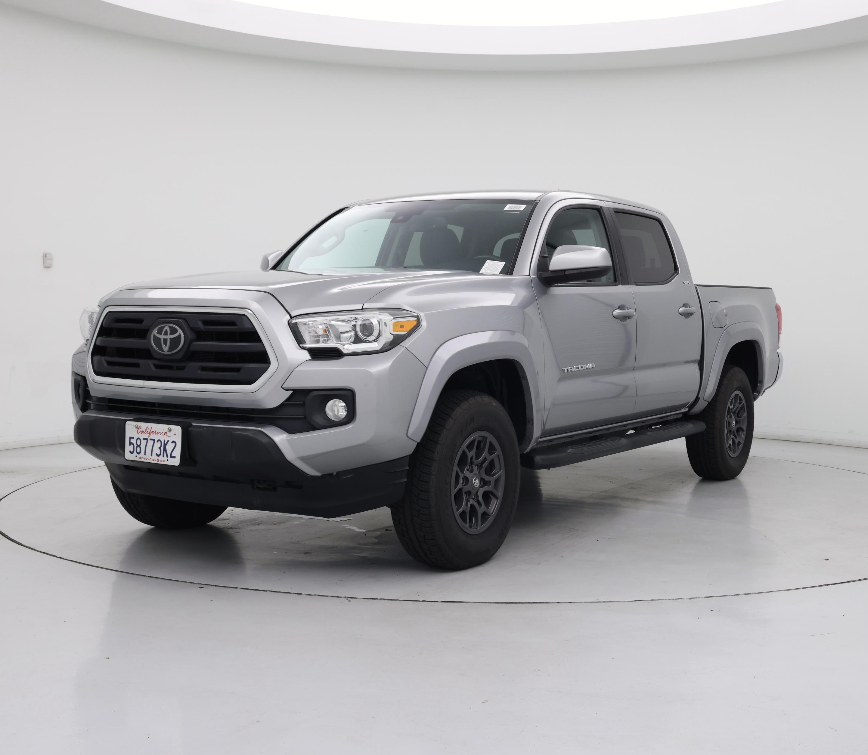 Thumbnail: 2018 Toyota Tacoma - 4
