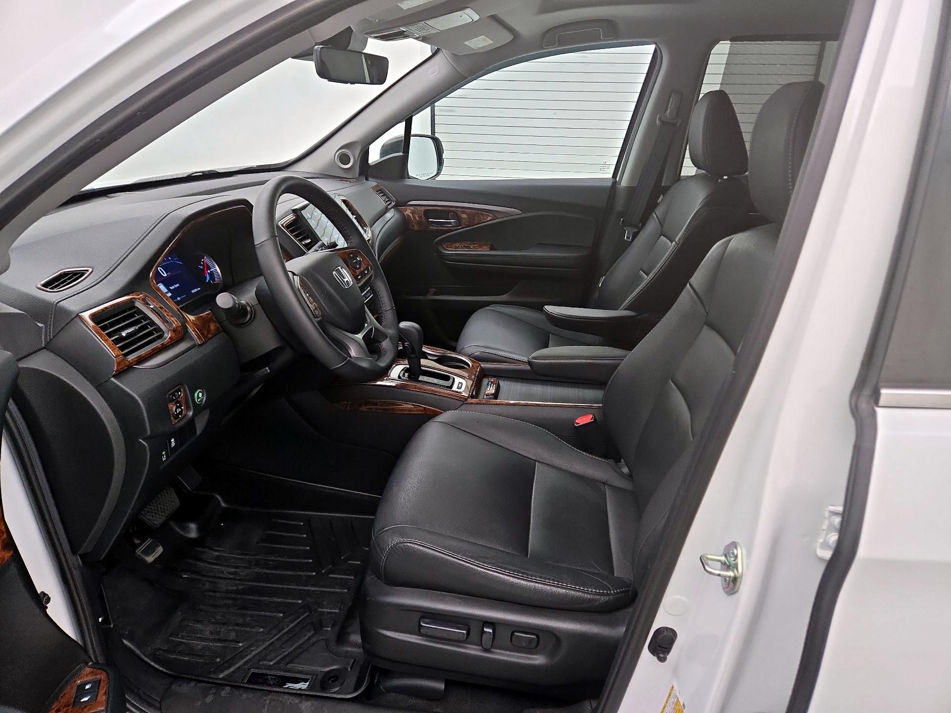 Thumbnail: 2020 Honda Pilot - 11