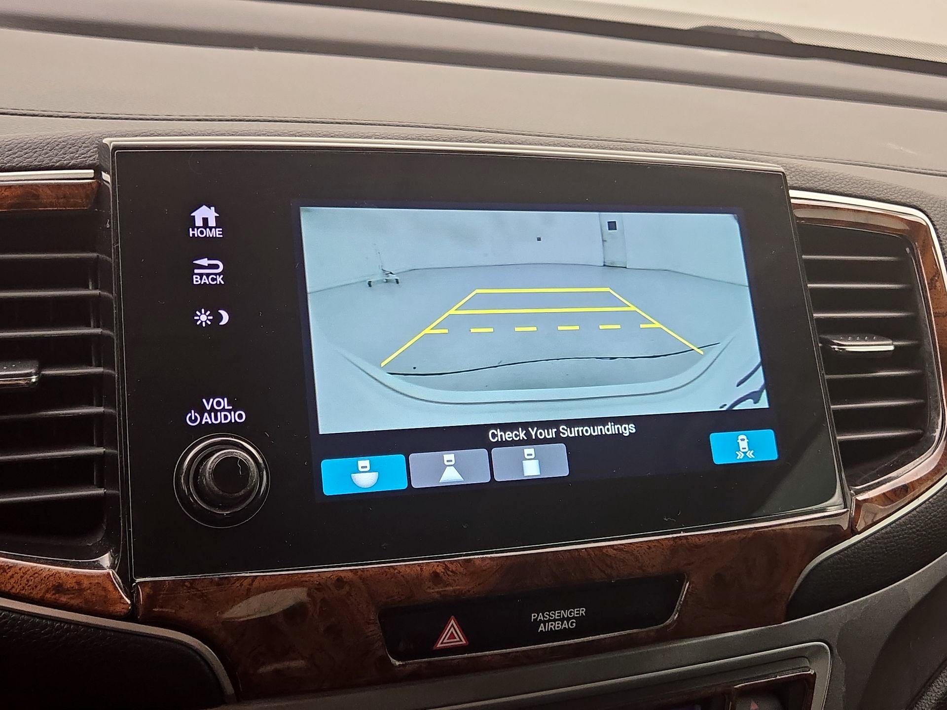 Thumbnail: 2020 Honda Pilot - 14