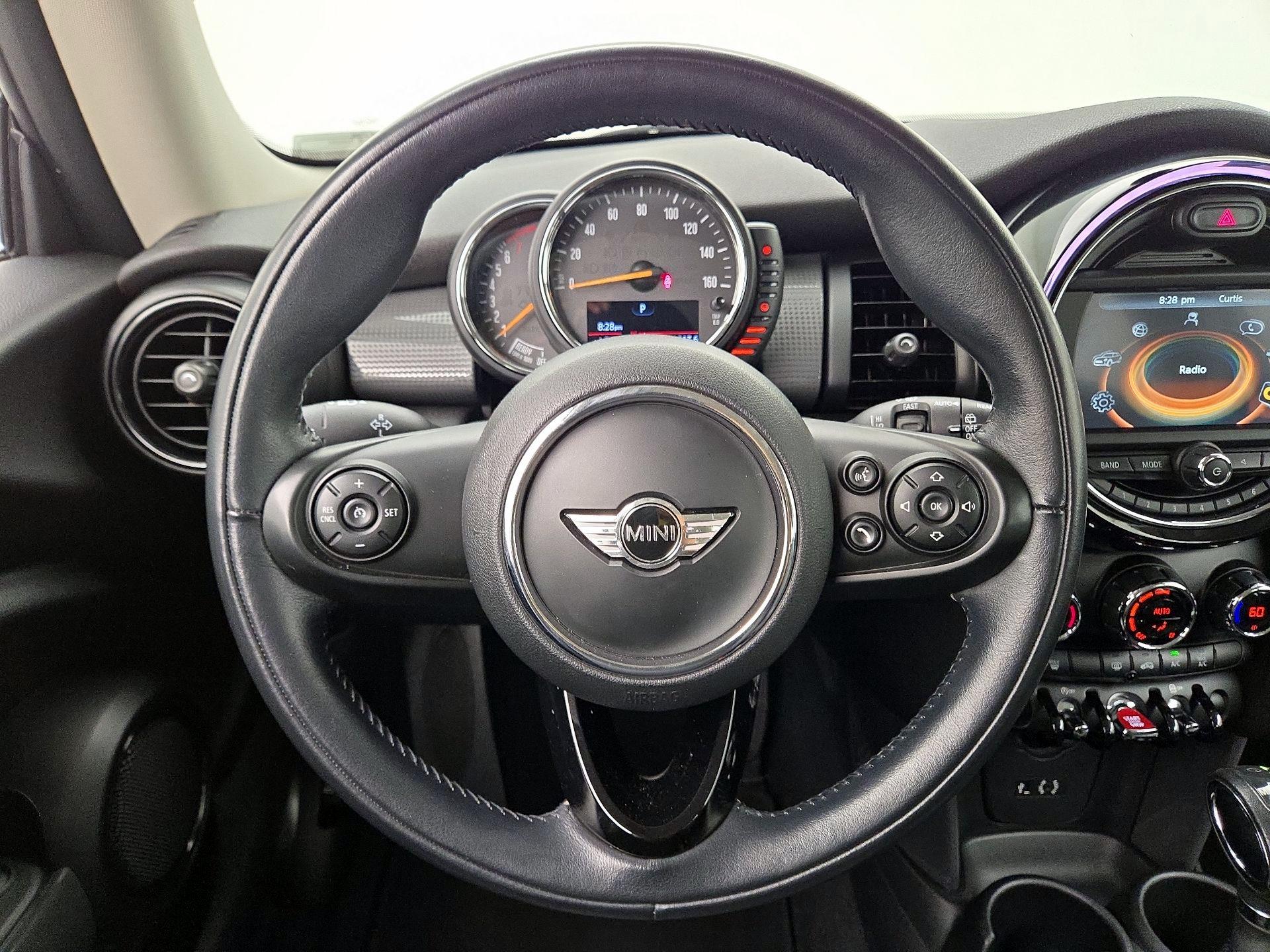 Thumbnail: 2017 MINI Cooper Hardtop - 10