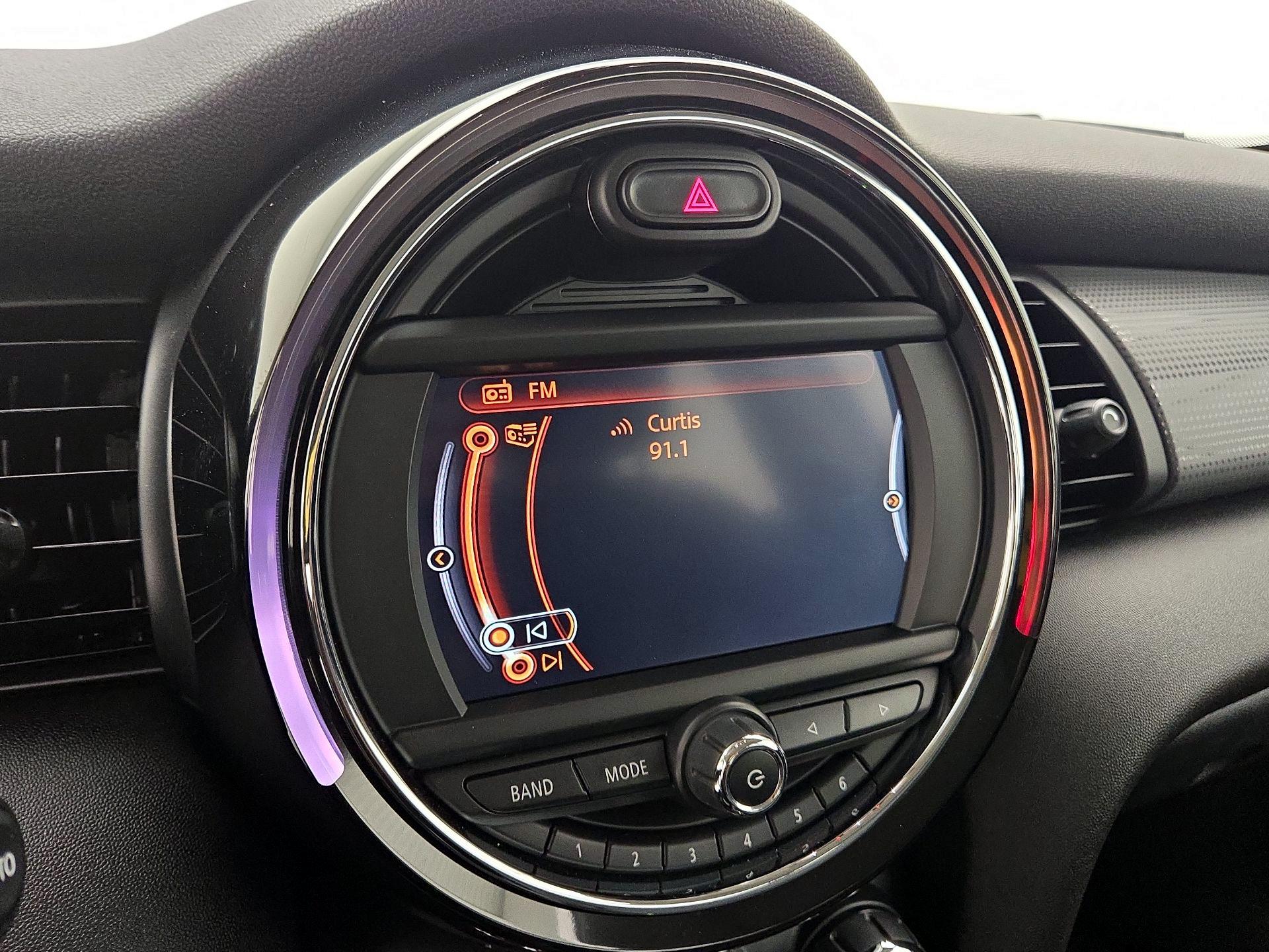 Thumbnail: 2017 MINI Cooper Hardtop - 15