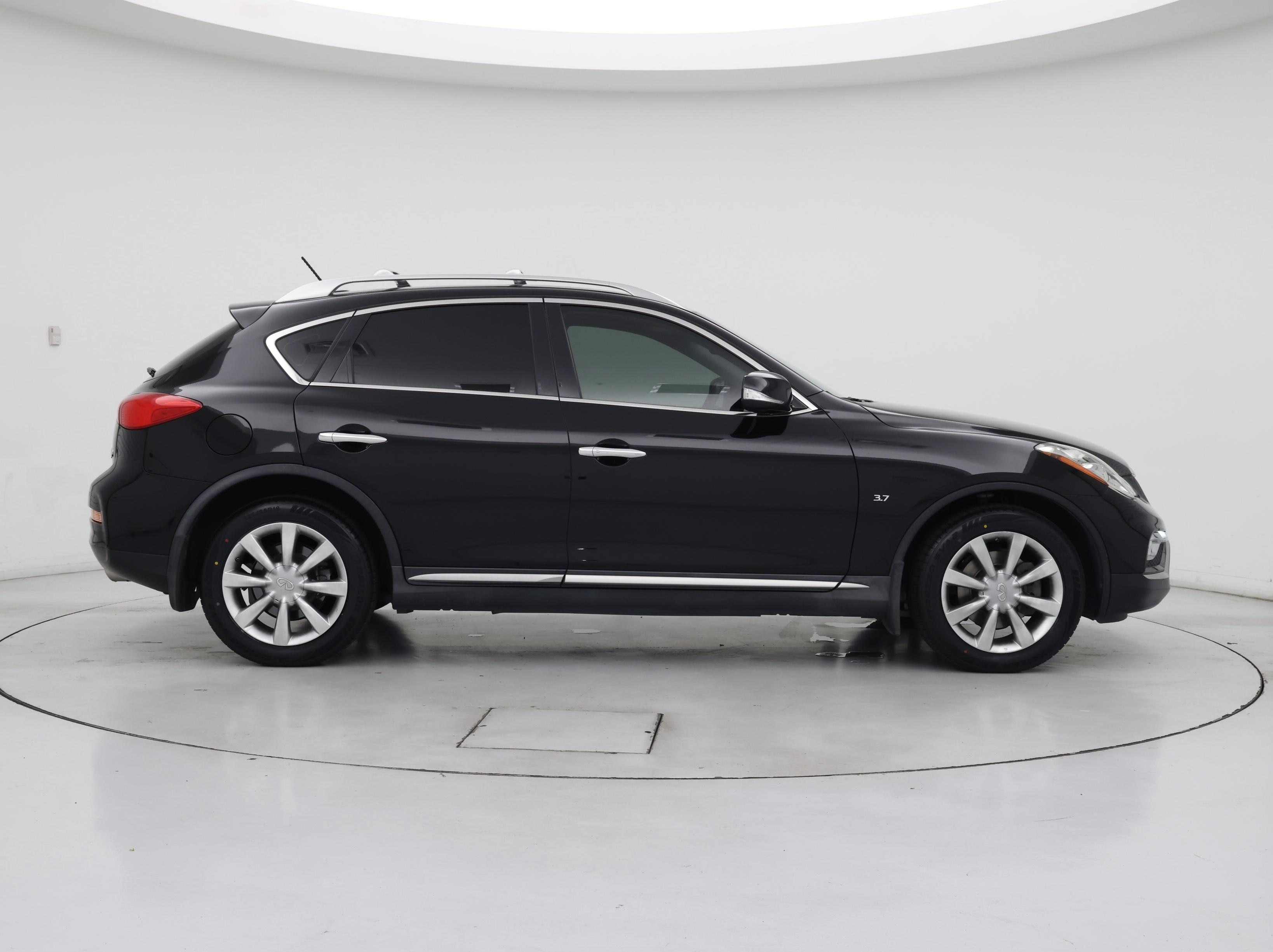 Thumbnail: 2017 INFINITI QX50 - 7