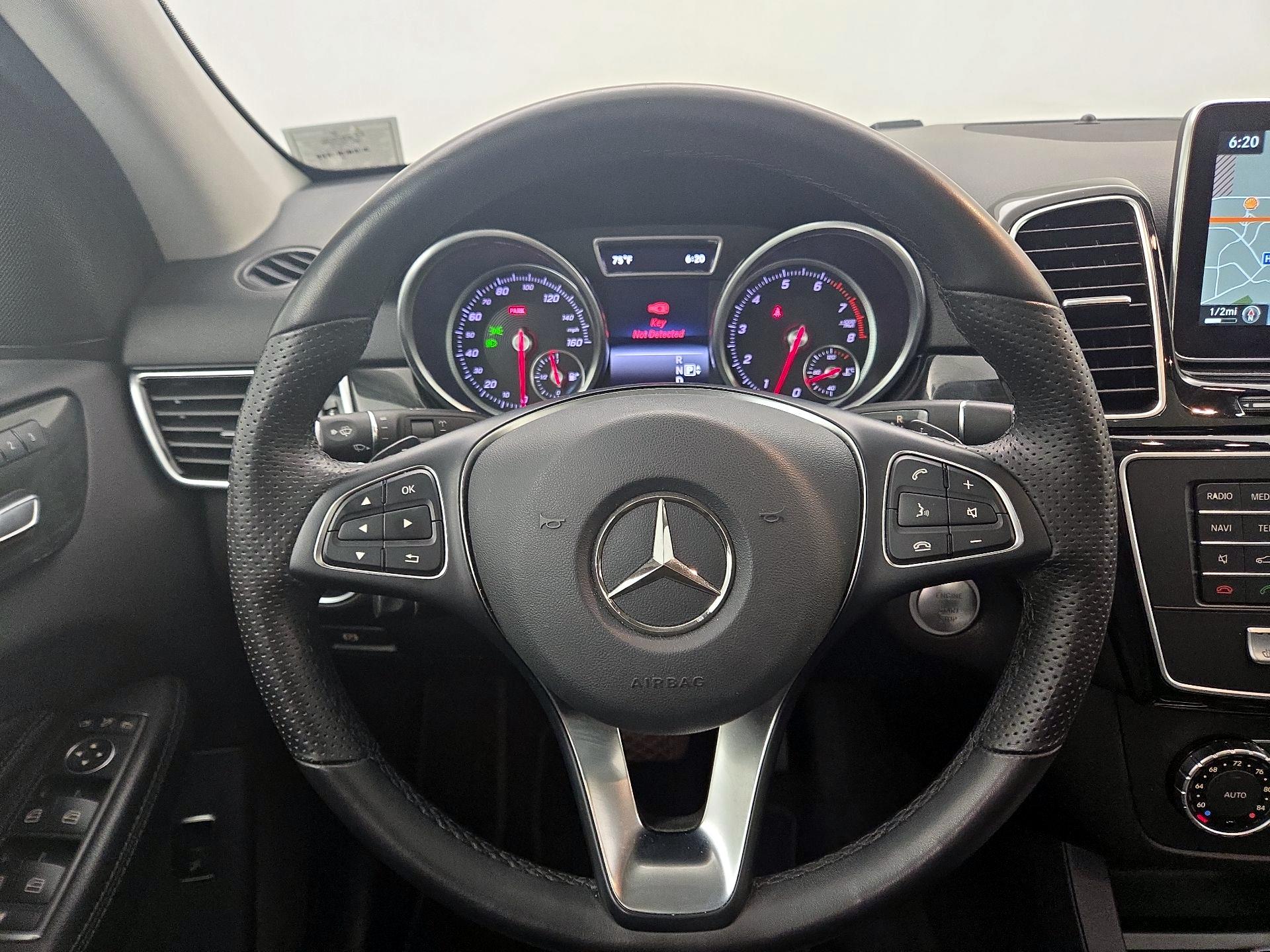 Thumbnail: 2016 Mercedes-Benz GLE - 10