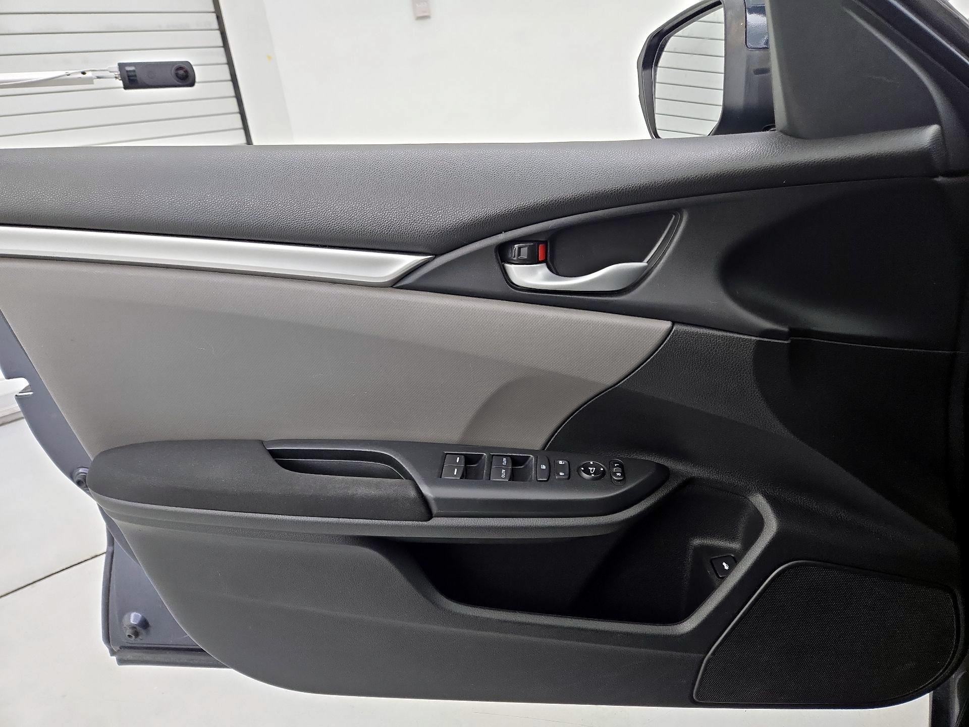 Thumbnail: 2019 Honda Civic - 12