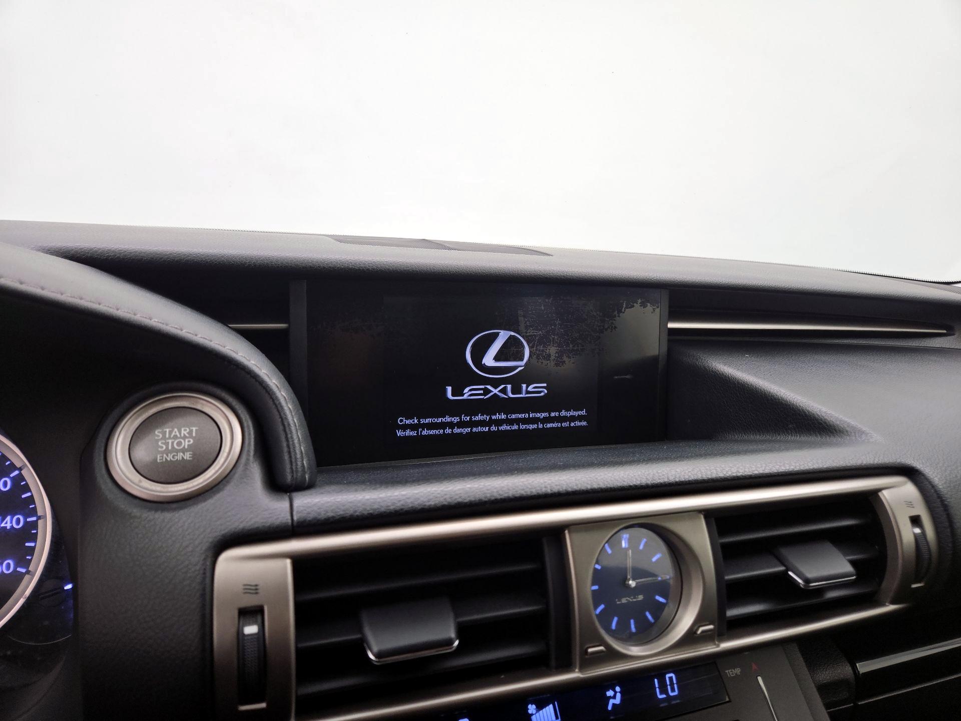 Thumbnail: 2015 Lexus IS - 16