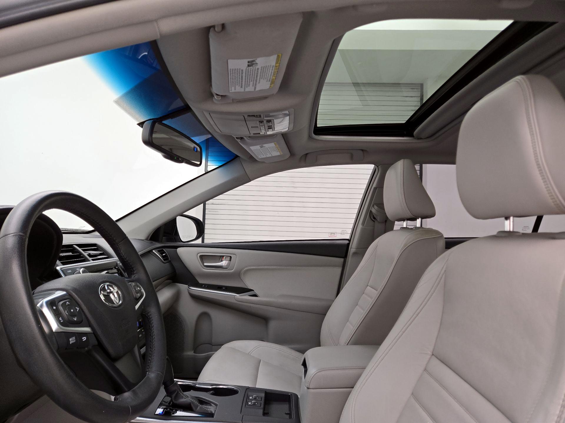 Thumbnail: 2015 Toyota Camry - 20