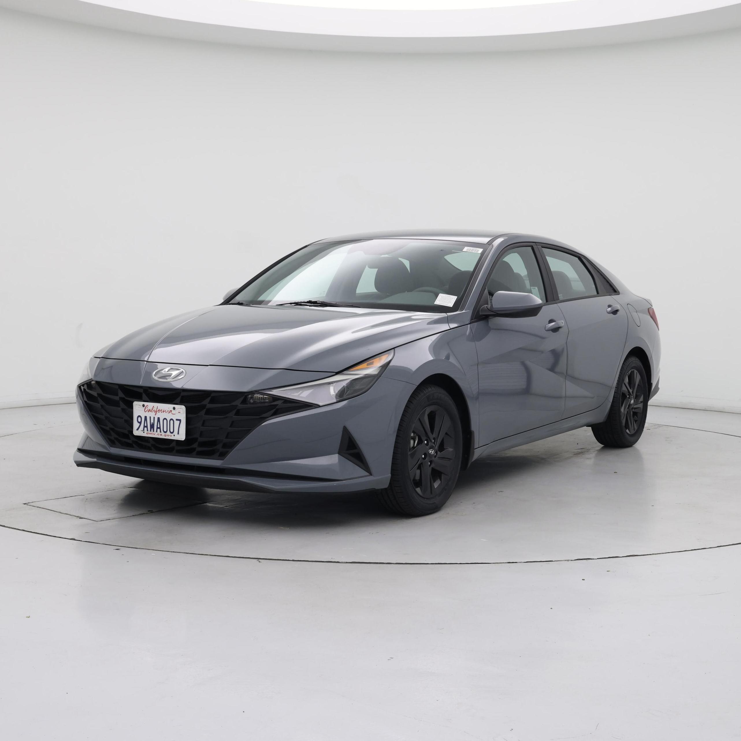 Thumbnail: 2022 Hyundai Elantra - 4