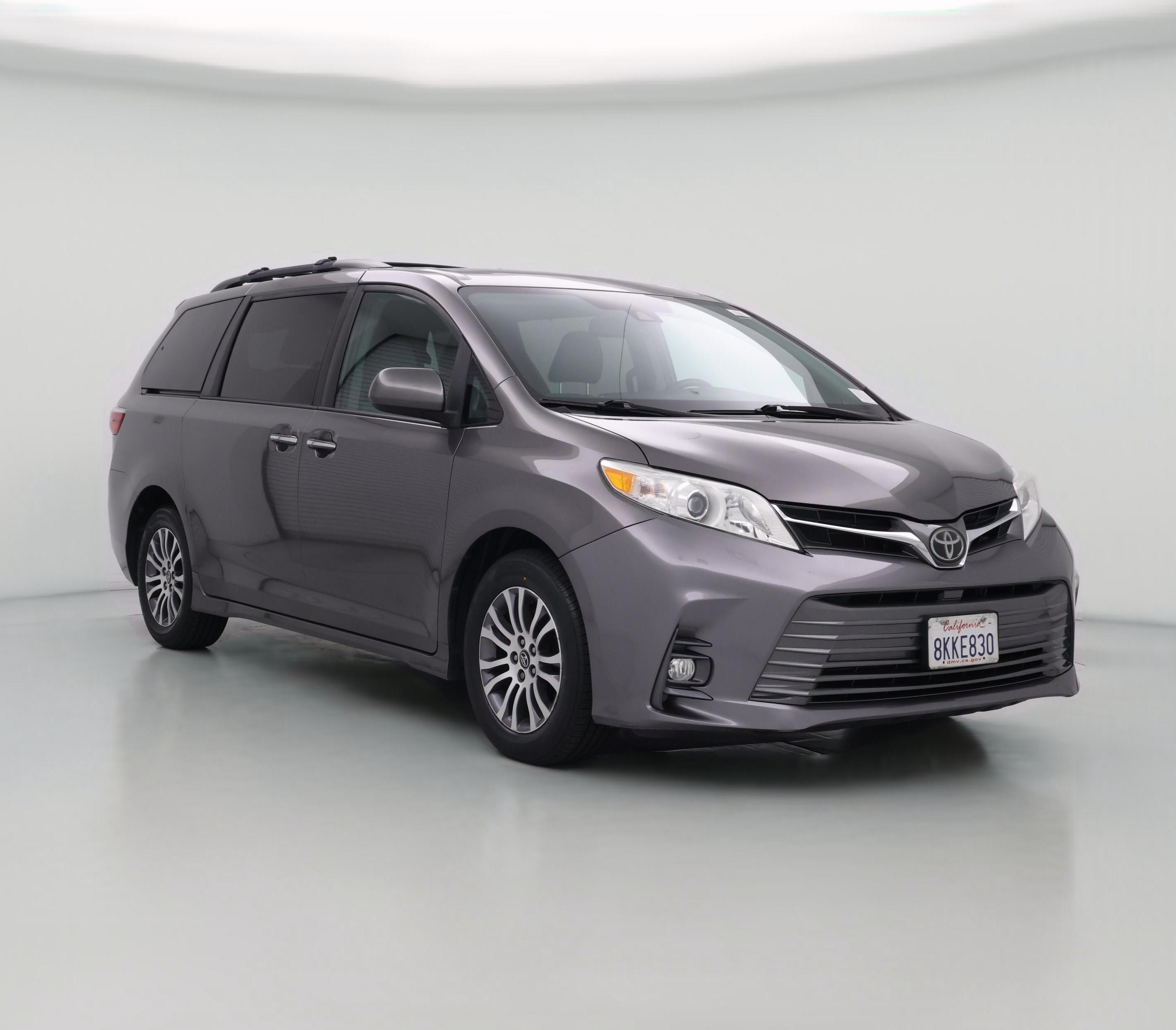 Thumbnail: 2019 Toyota Sienna - 1