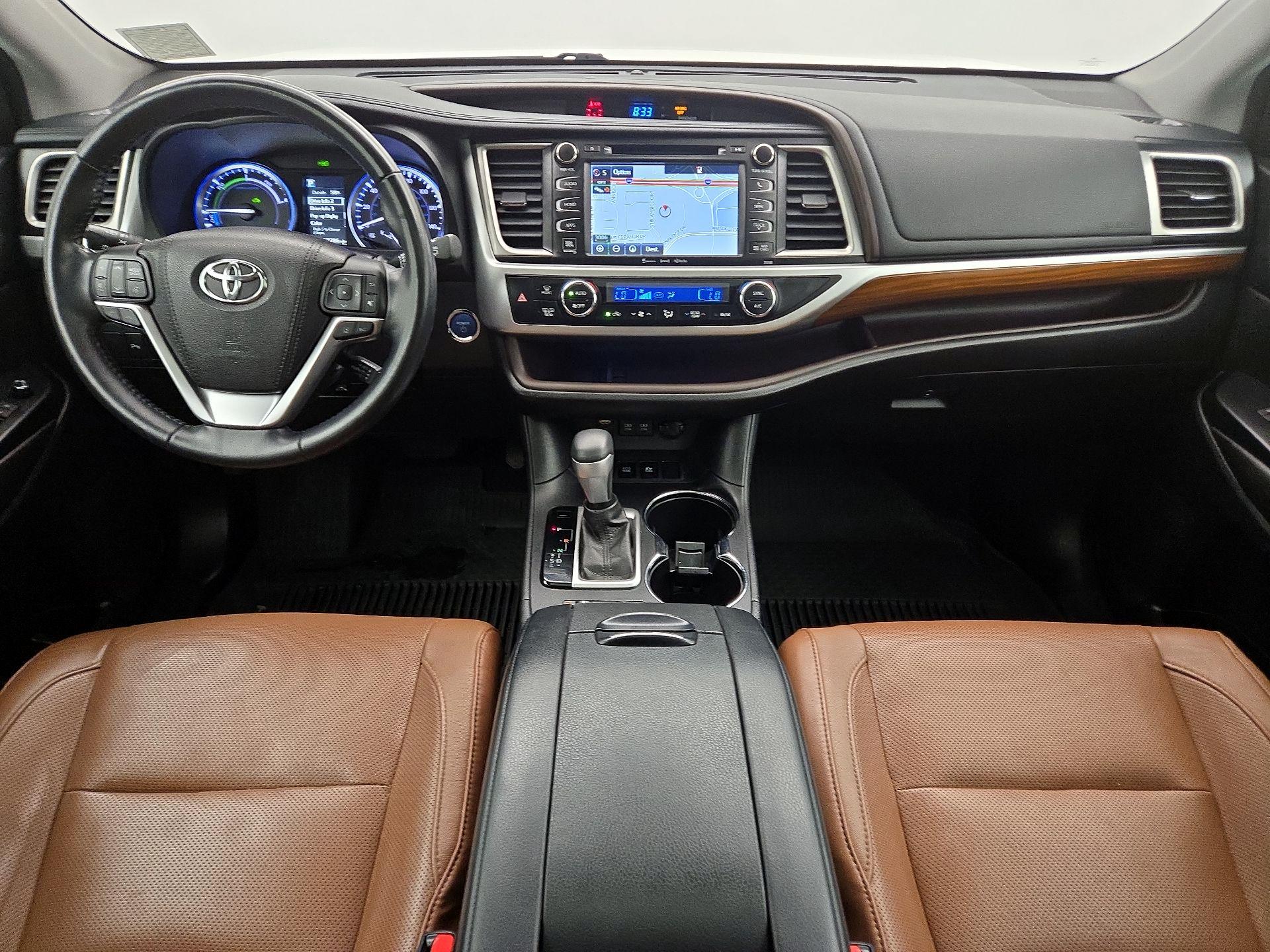 Thumbnail: 2017 Toyota Highlander - 9