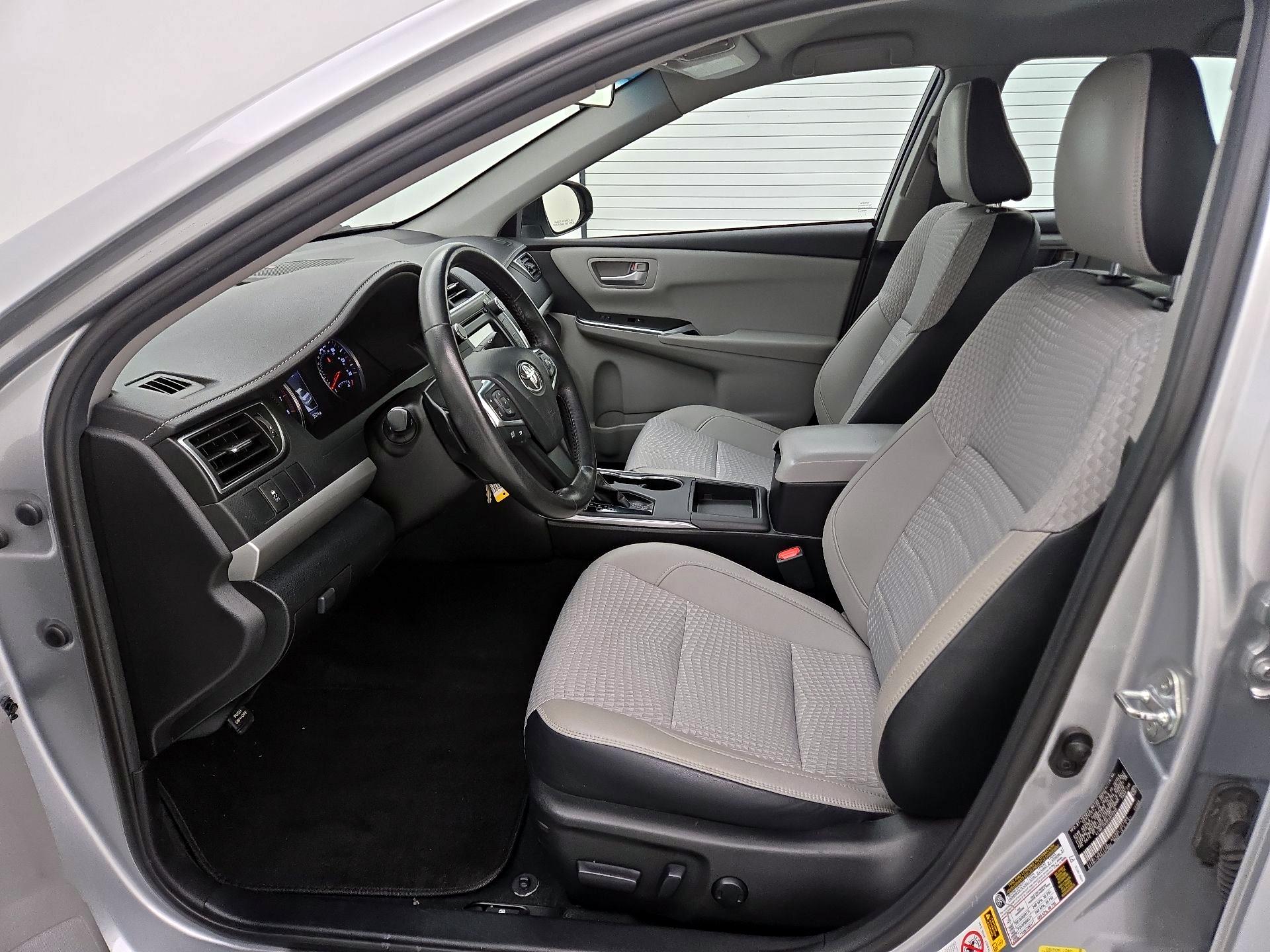 Thumbnail: 2015 Toyota Camry - 11