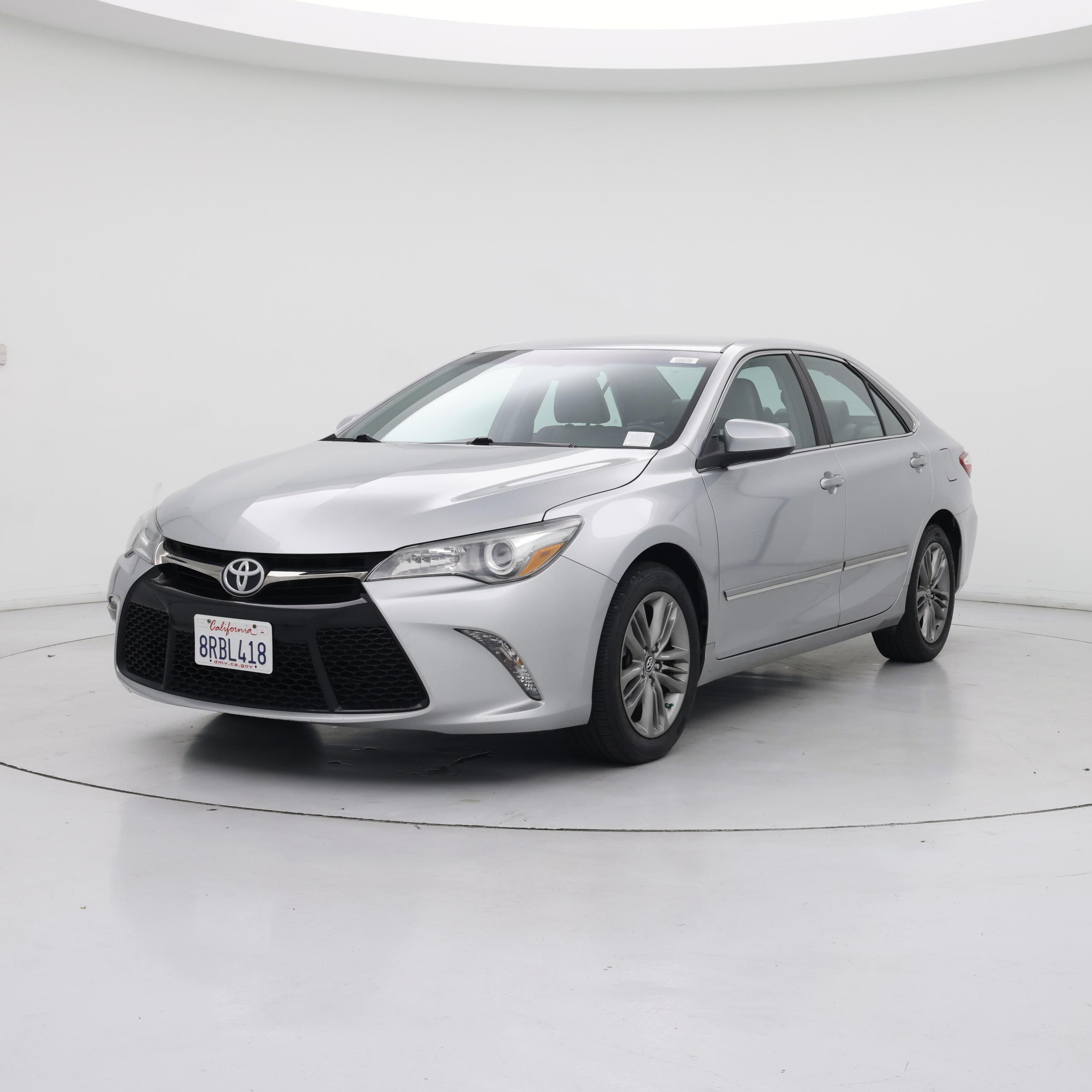 Thumbnail: 2015 Toyota Camry - 4
