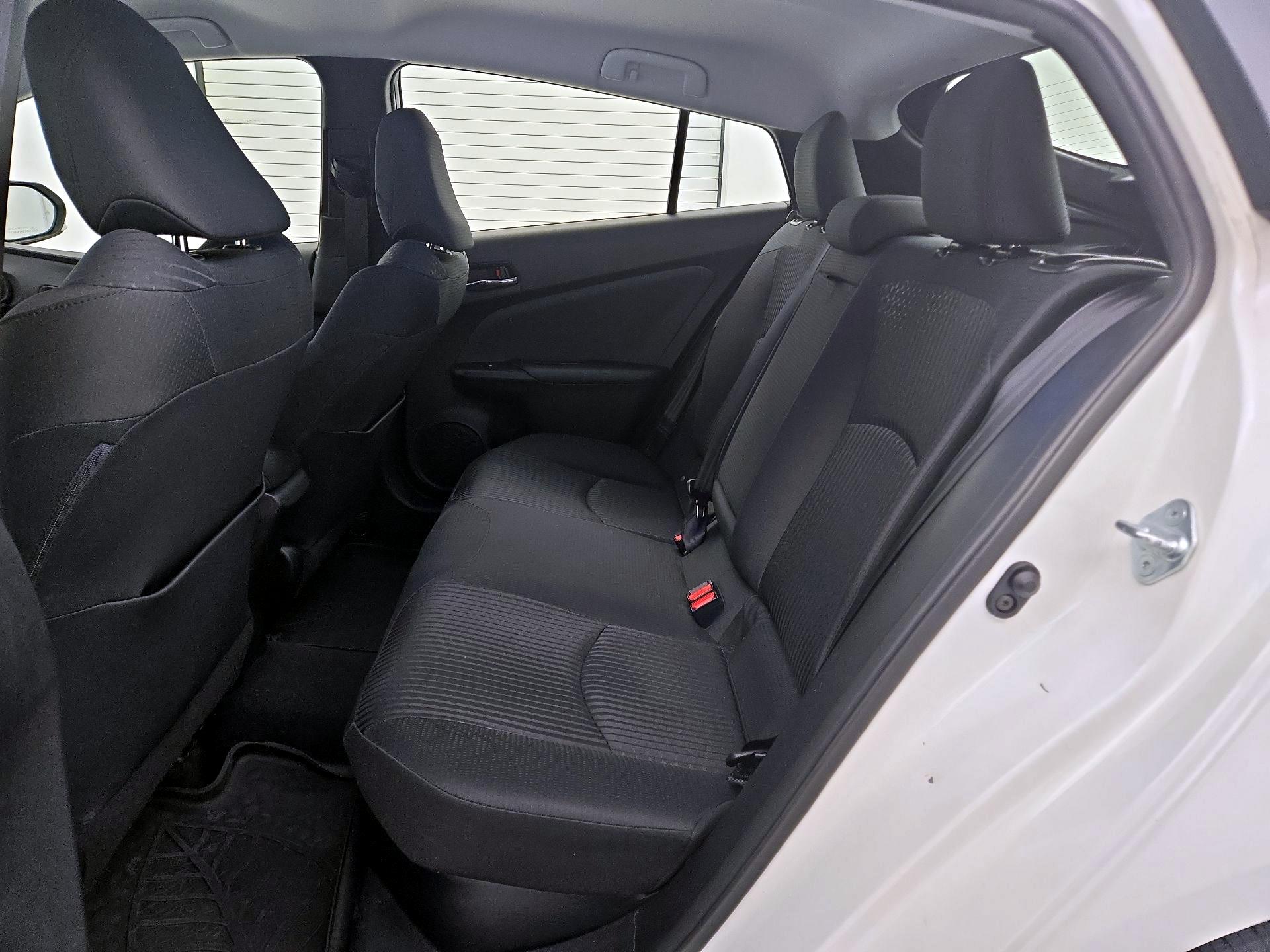 Thumbnail: 2016 Toyota Prius - 19