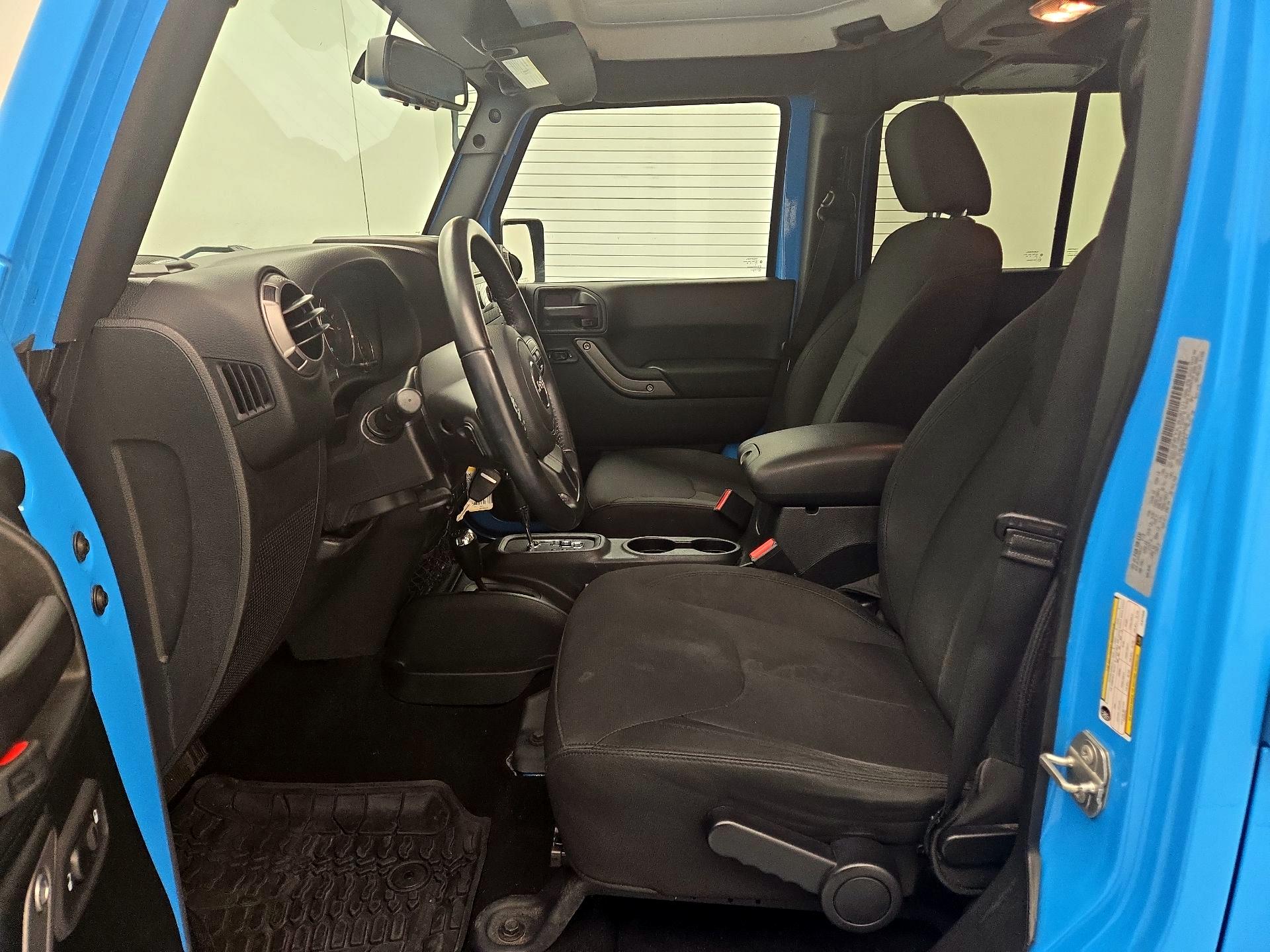 Thumbnail: 2018 Jeep Wrangler - 11