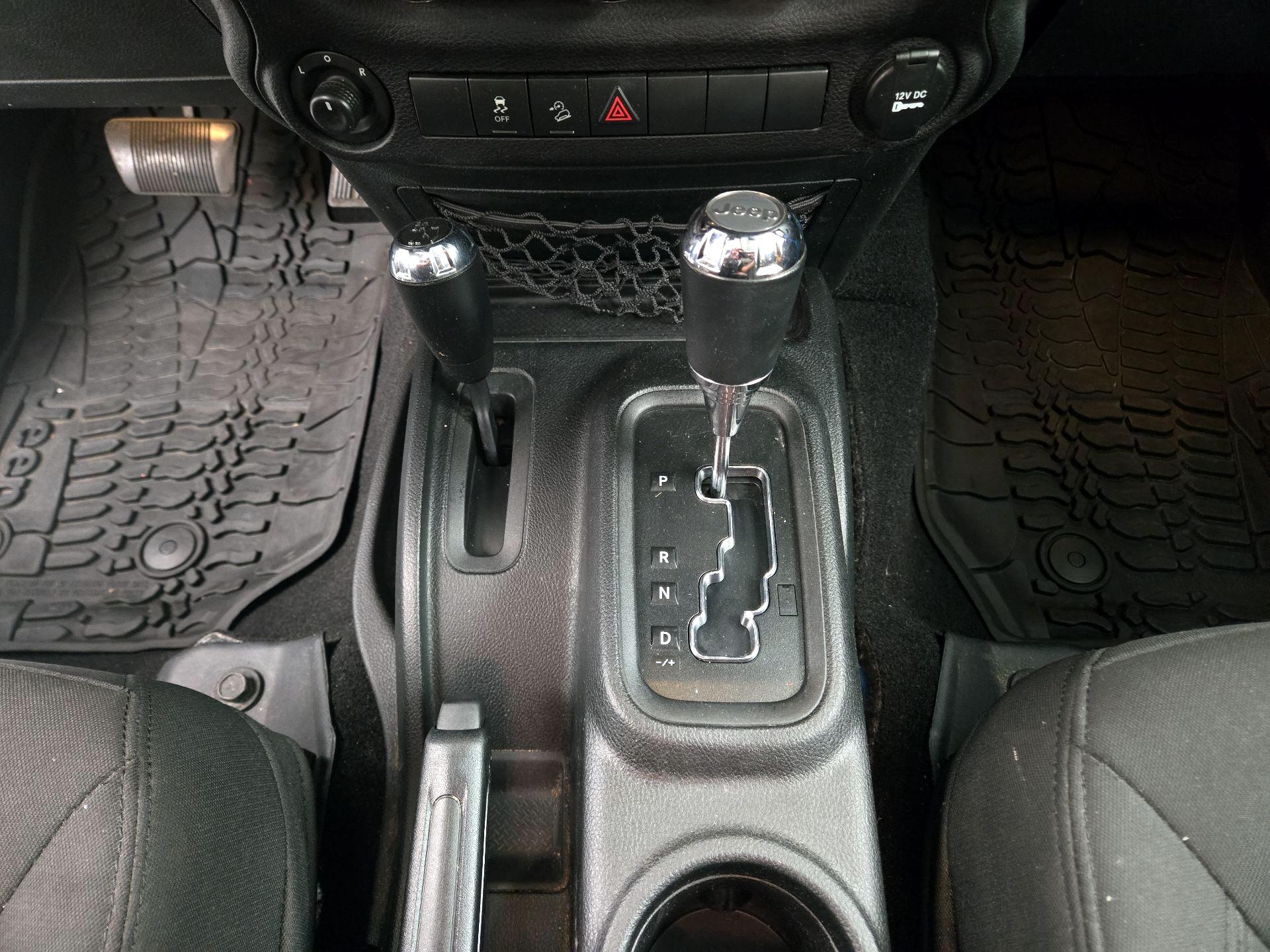 Thumbnail: 2018 Jeep Wrangler - 15