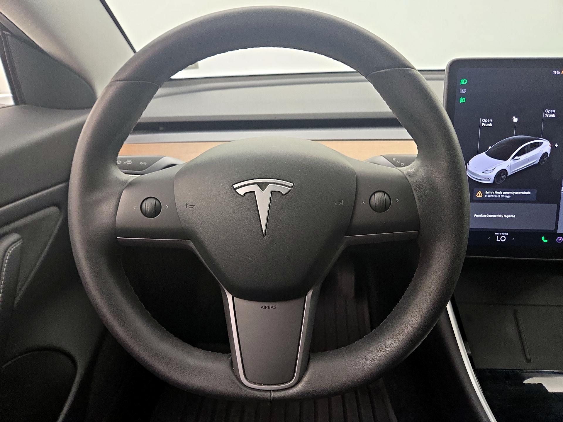 Thumbnail: 2020 Tesla Model 3 - 10