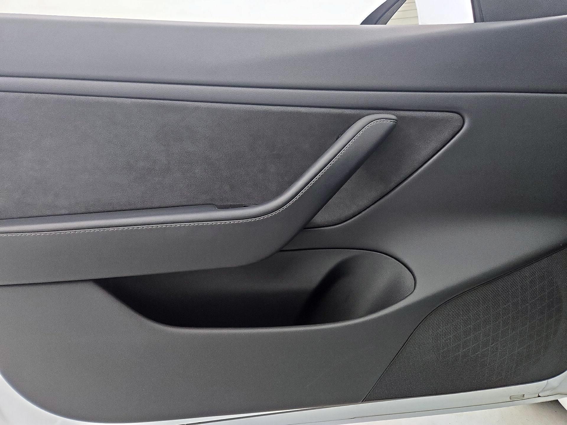 Thumbnail: 2020 Tesla Model 3 - 12