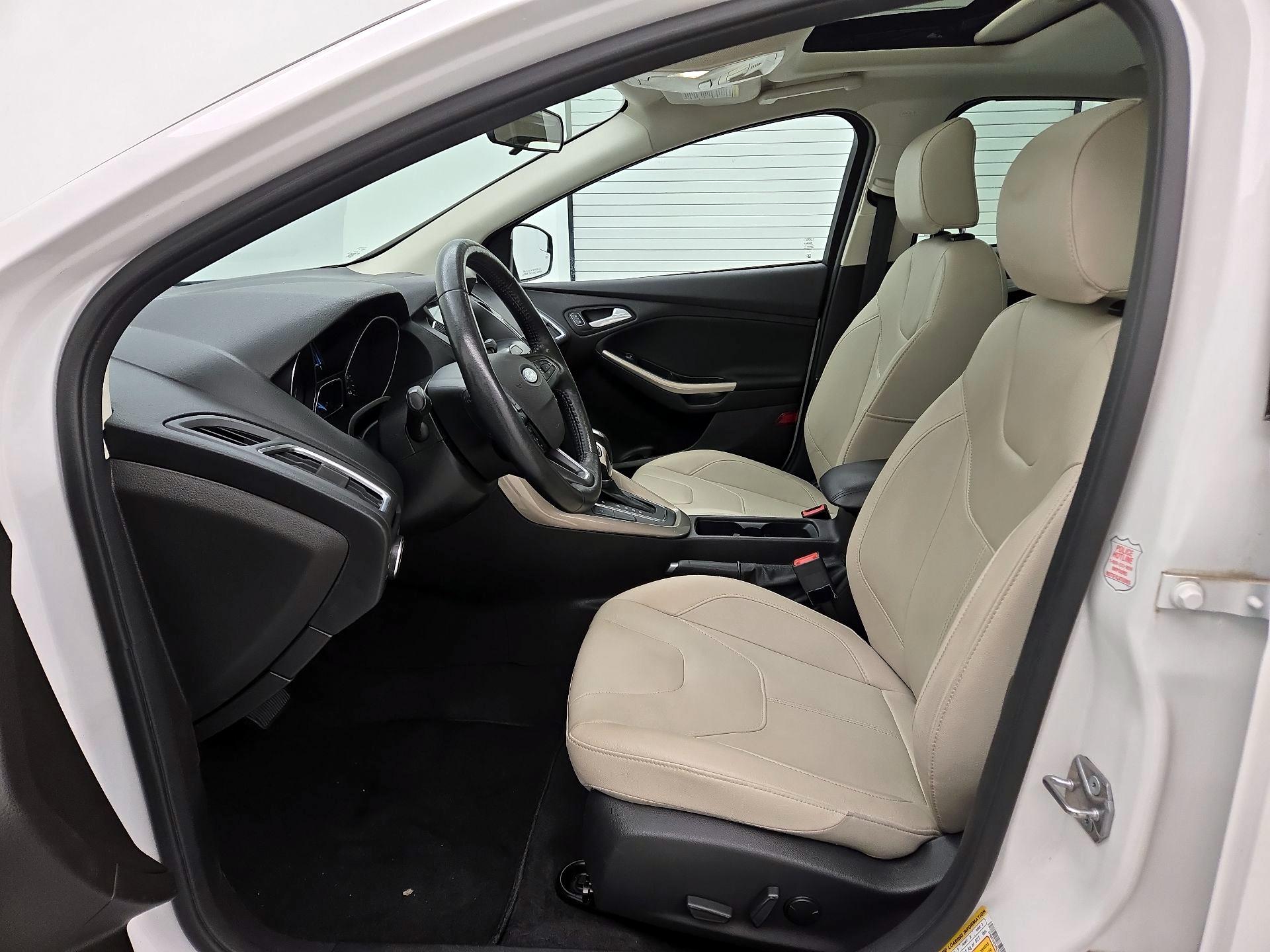 Thumbnail: 2017 Ford Focus - 11