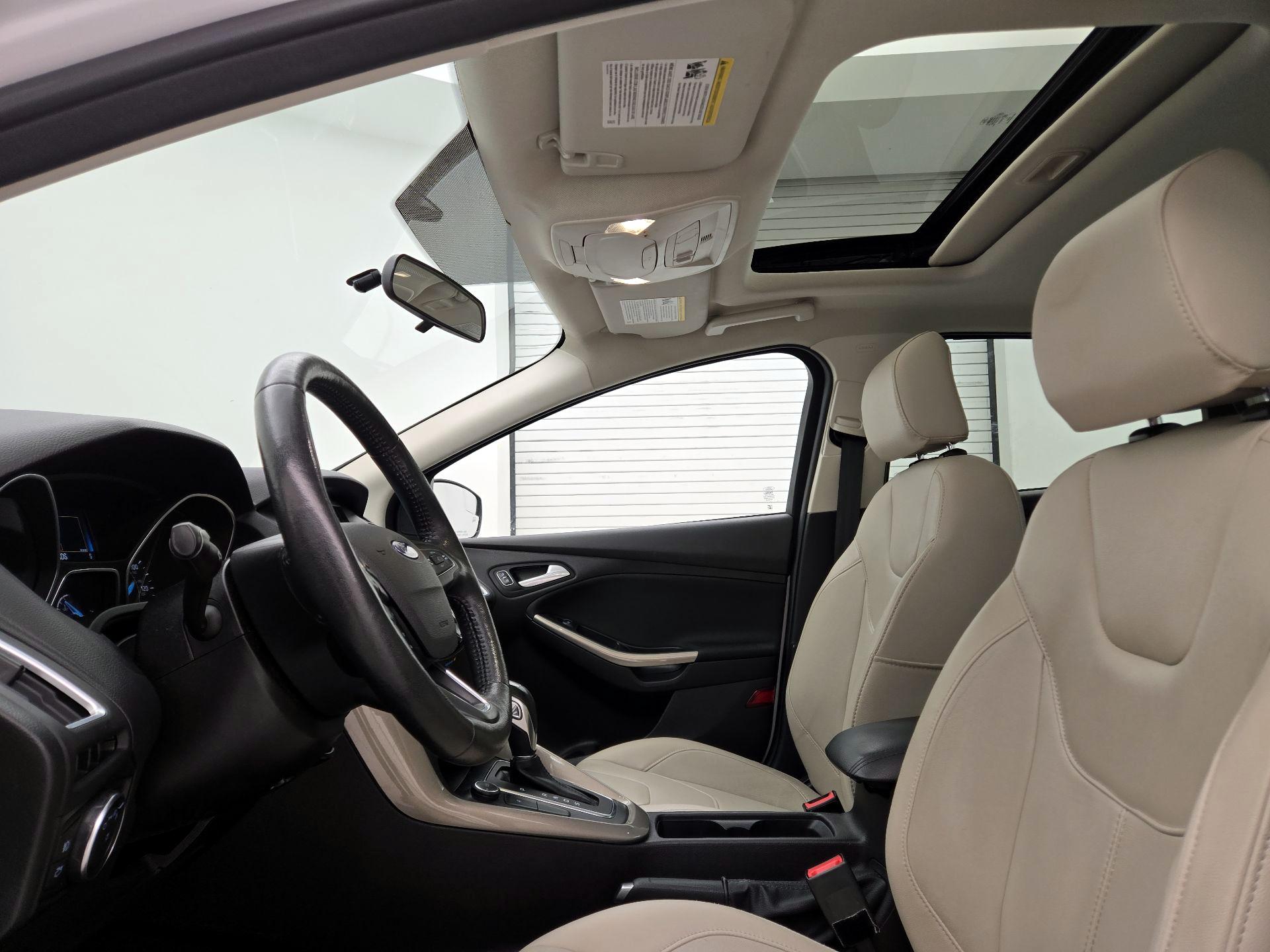 Thumbnail: 2017 Ford Focus - 20