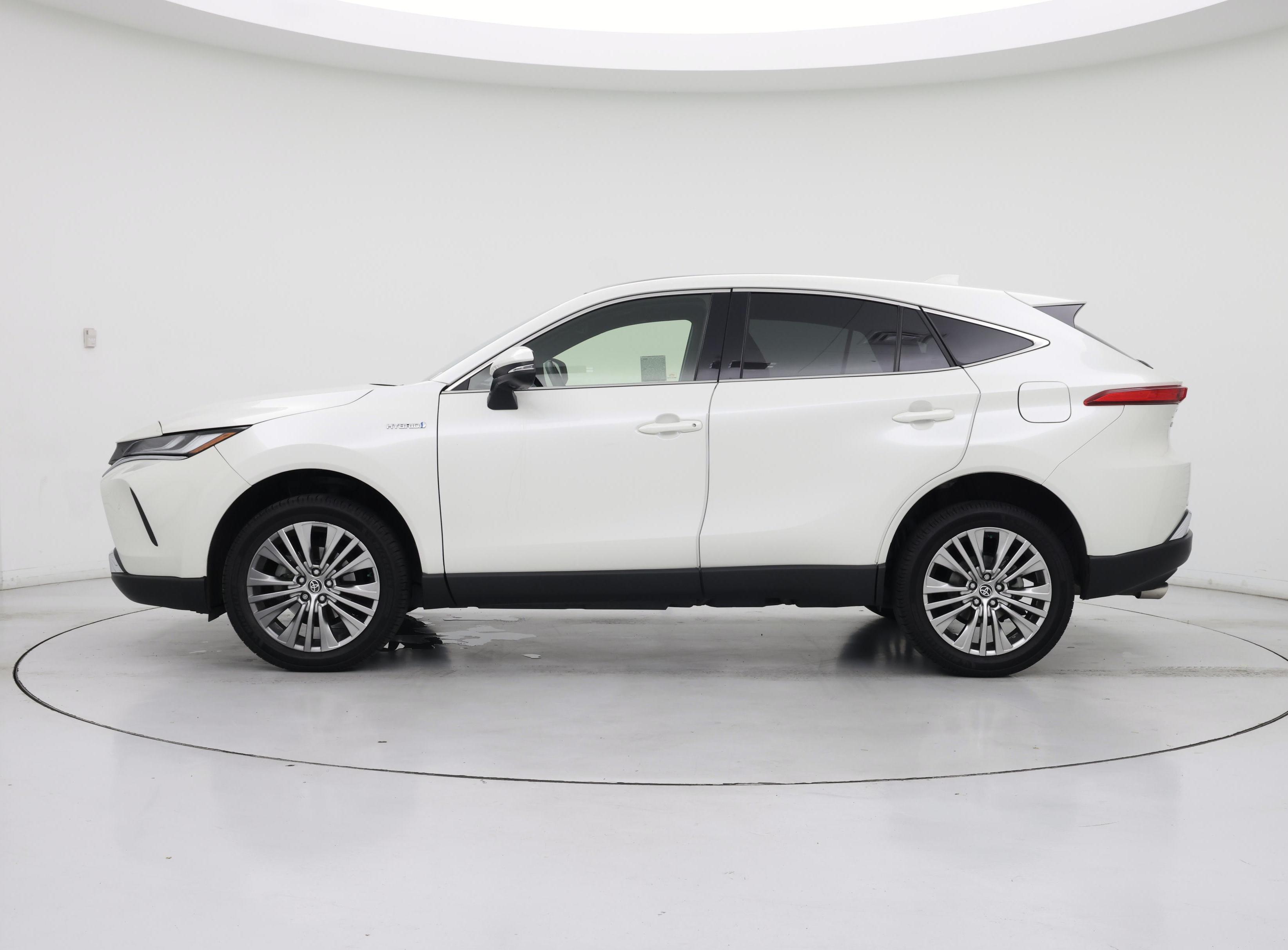 Thumbnail: 2021 Toyota Venza - 3
