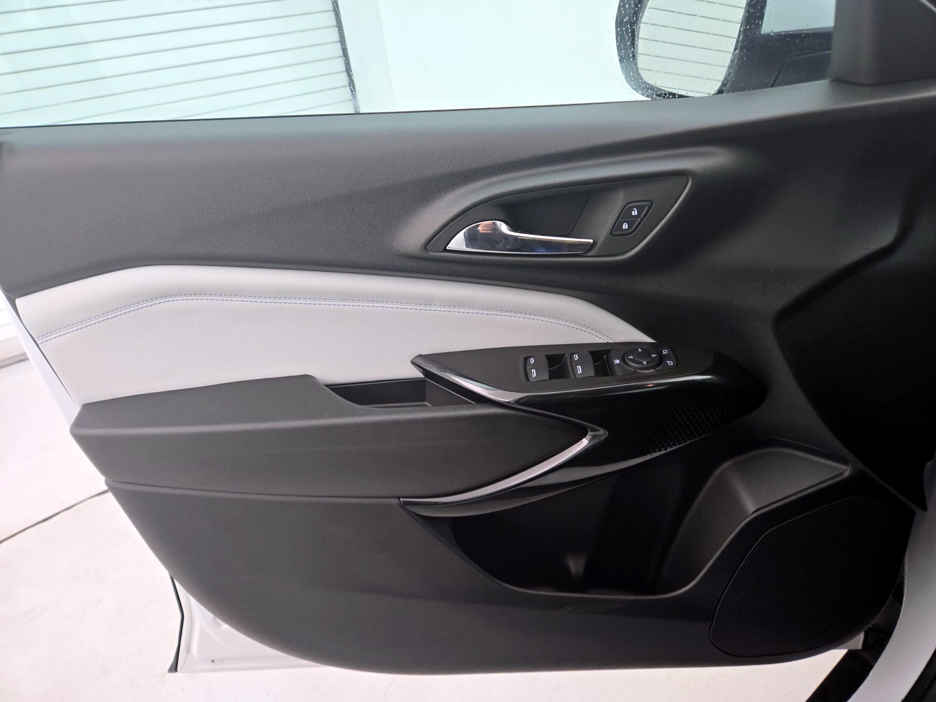 Thumbnail: 2024 Chevrolet Trax - 12