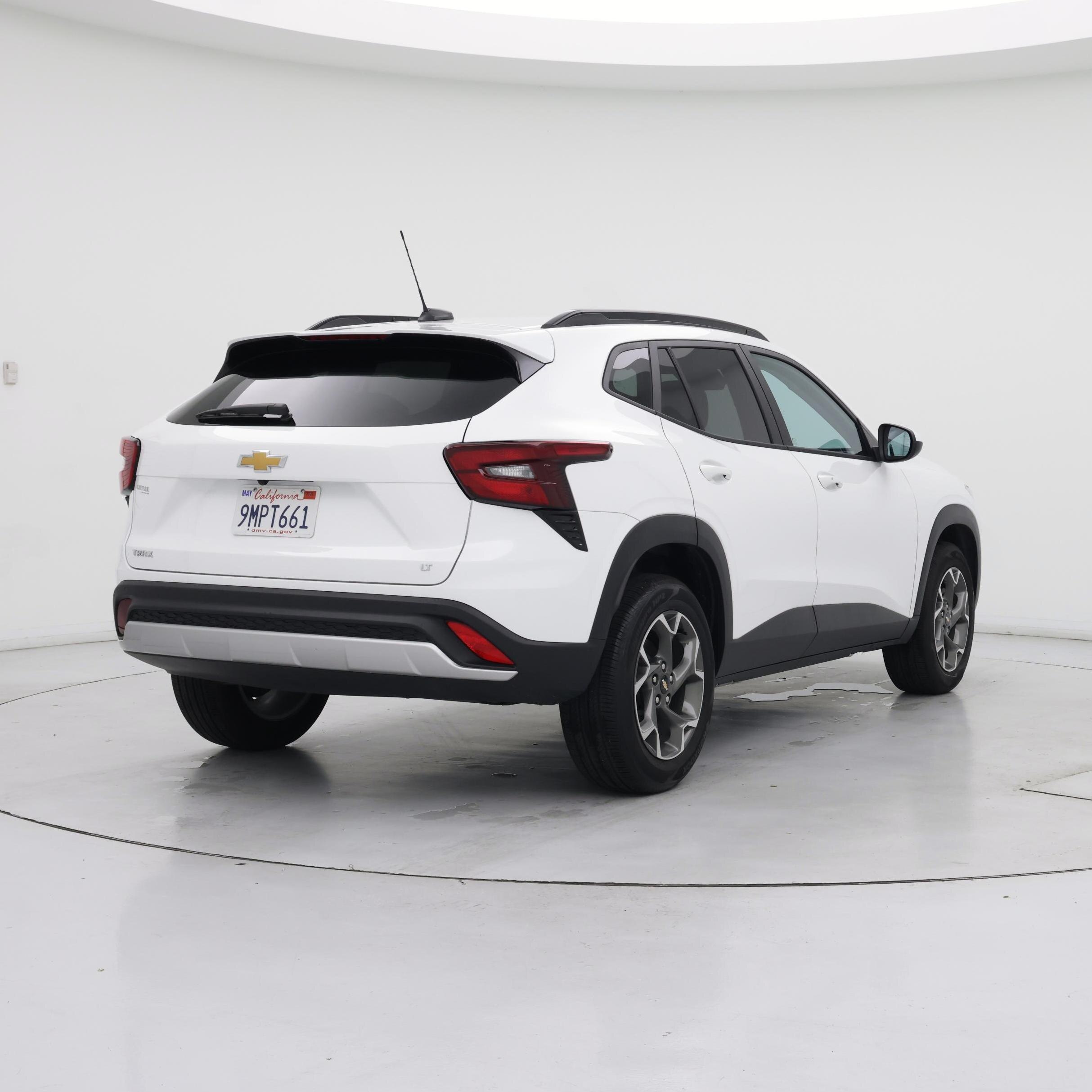 Thumbnail: 2024 Chevrolet Trax - 8