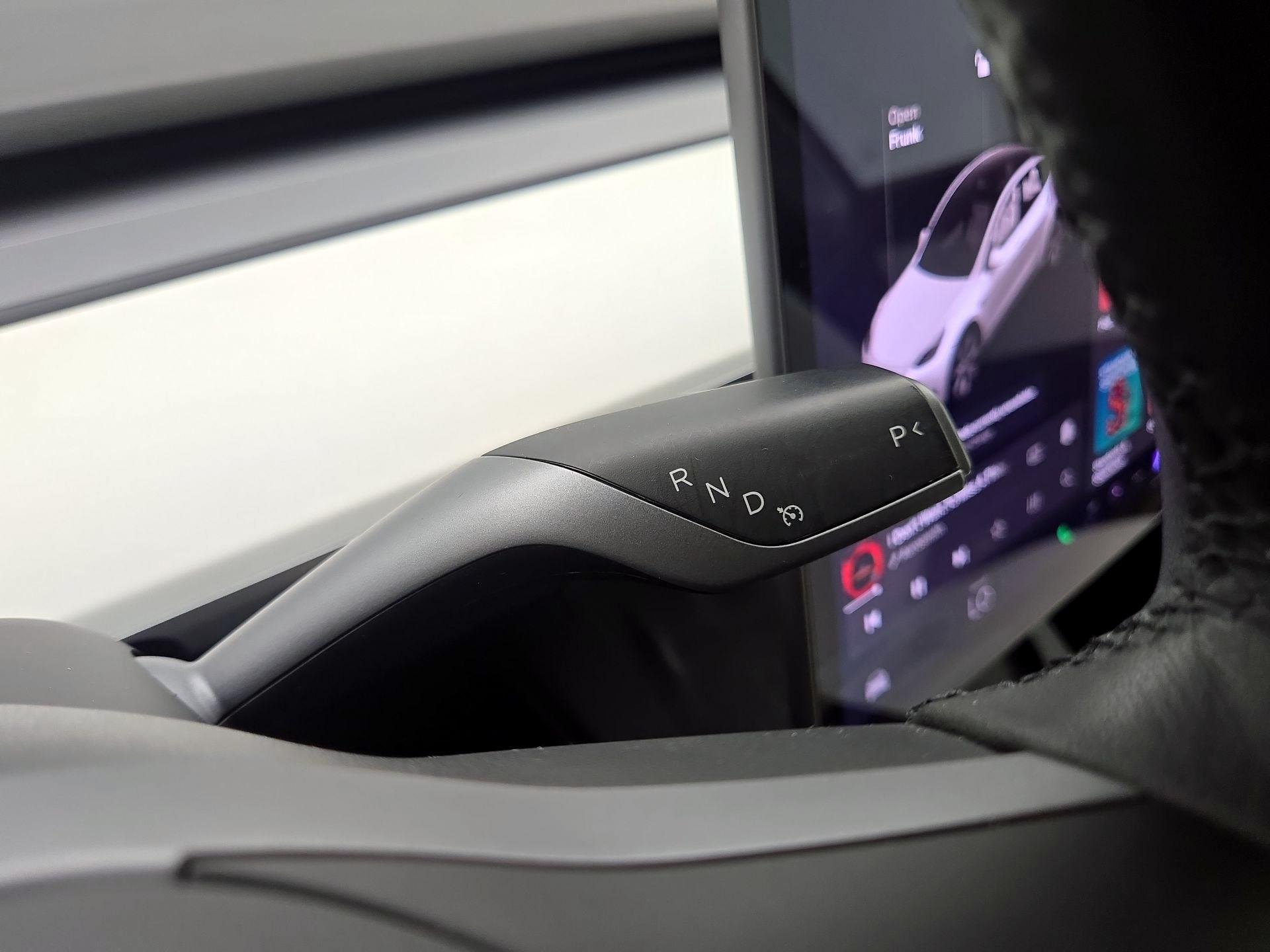 Thumbnail: 2022 Tesla Model Y - 17