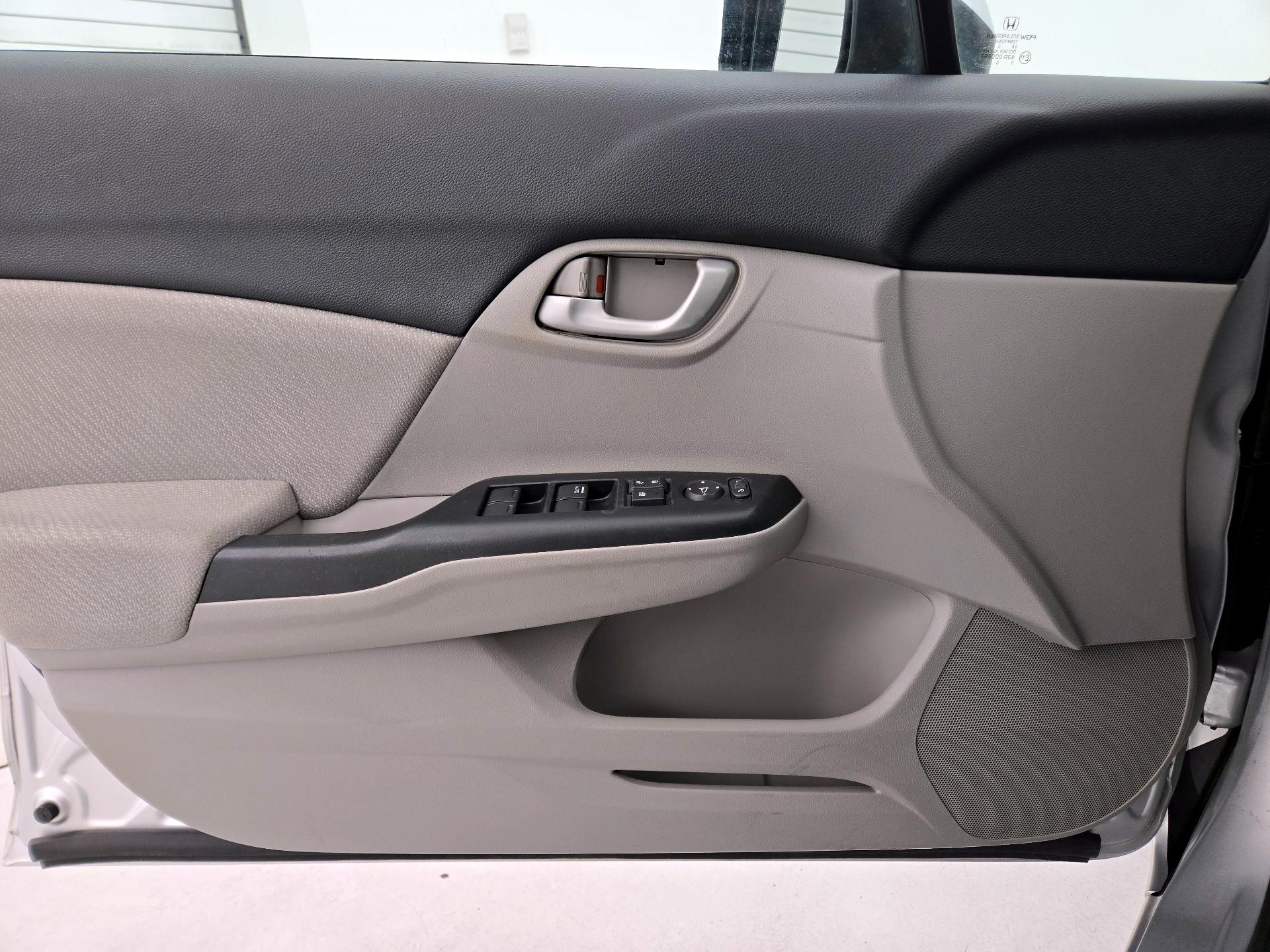 Thumbnail: 2013 Honda Civic - 12